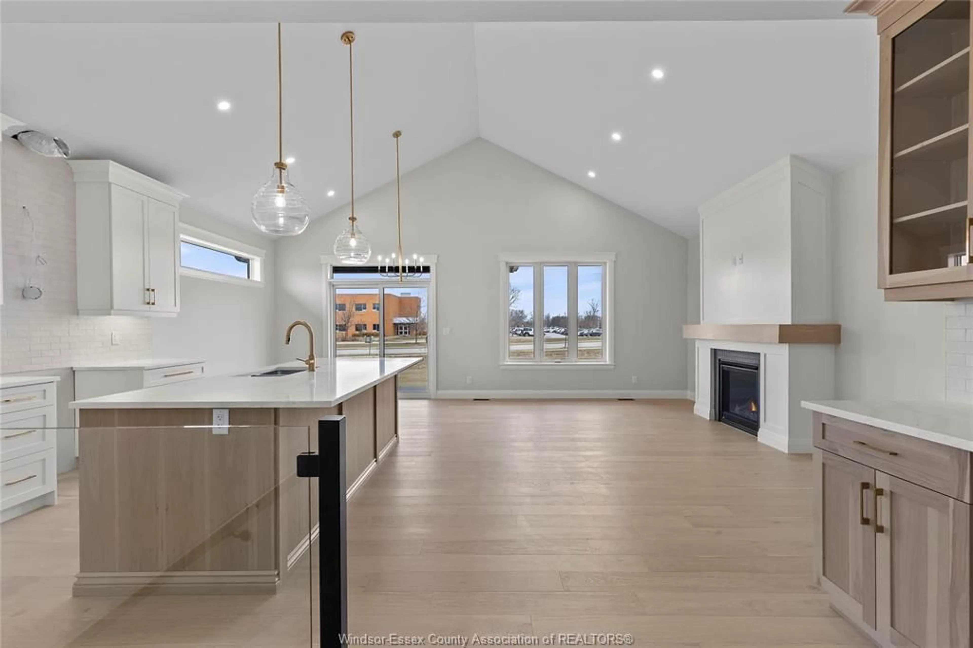 Open concept kitchen, unknown for 516 ORSINI, Lakeshore Ontario N0R 1A0