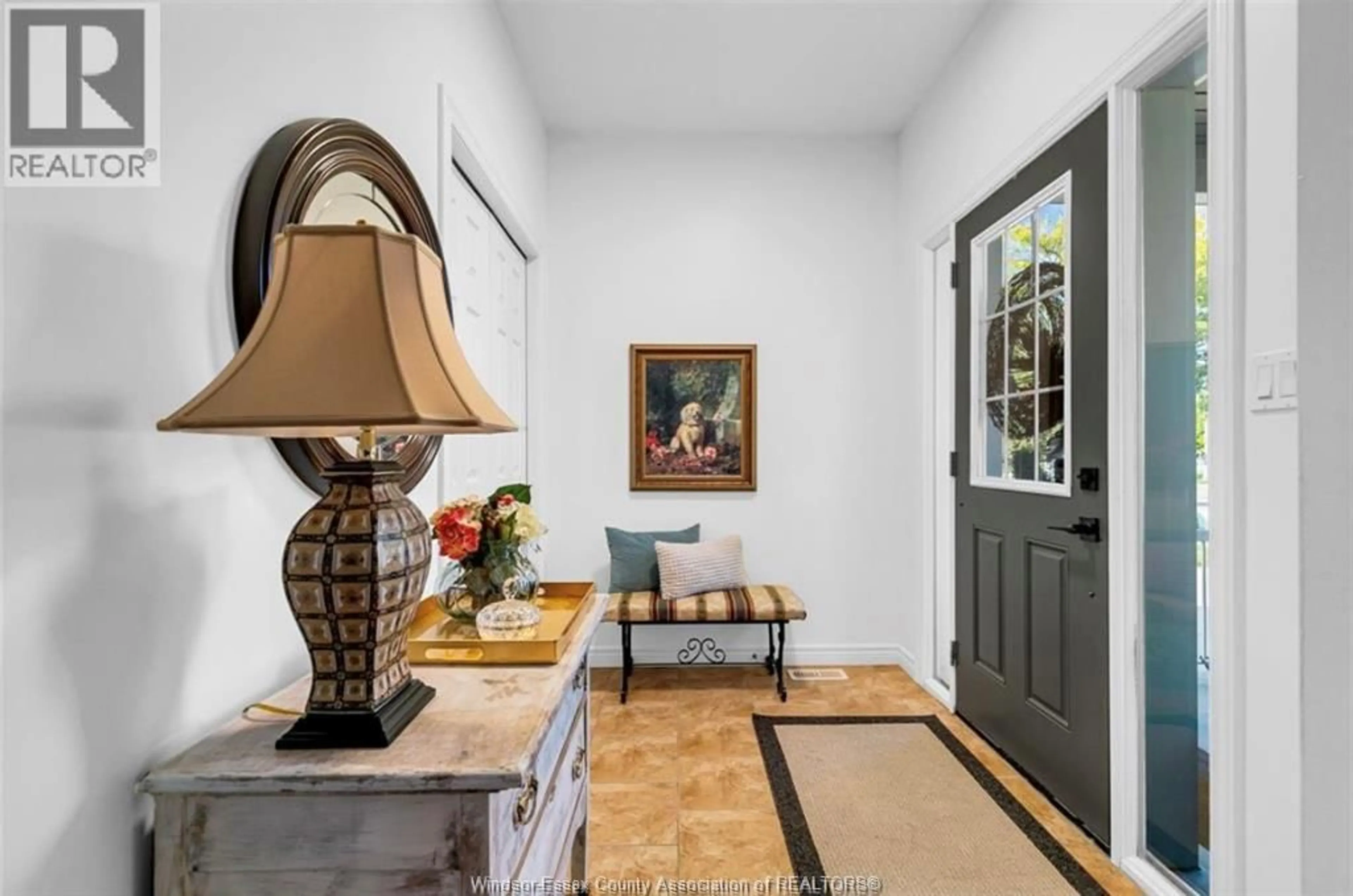 Indoor entryway for 3997 ST. FRANCIS, LaSalle Ontario N9H 0A8