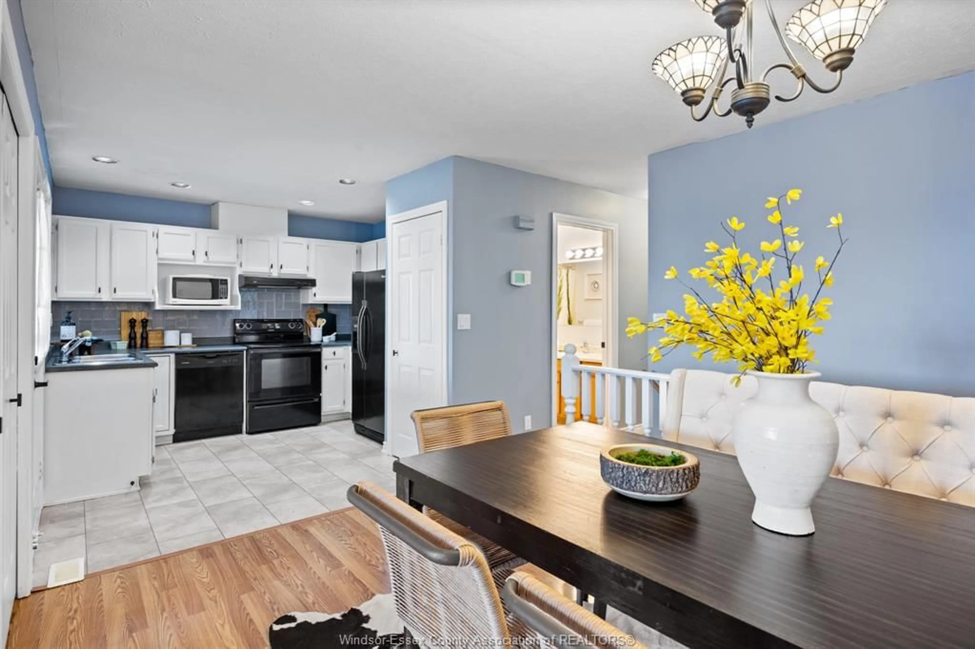 Open concept kitchen, unknown for 8525 Little River #5, Windsor Ontario N8S 4R3