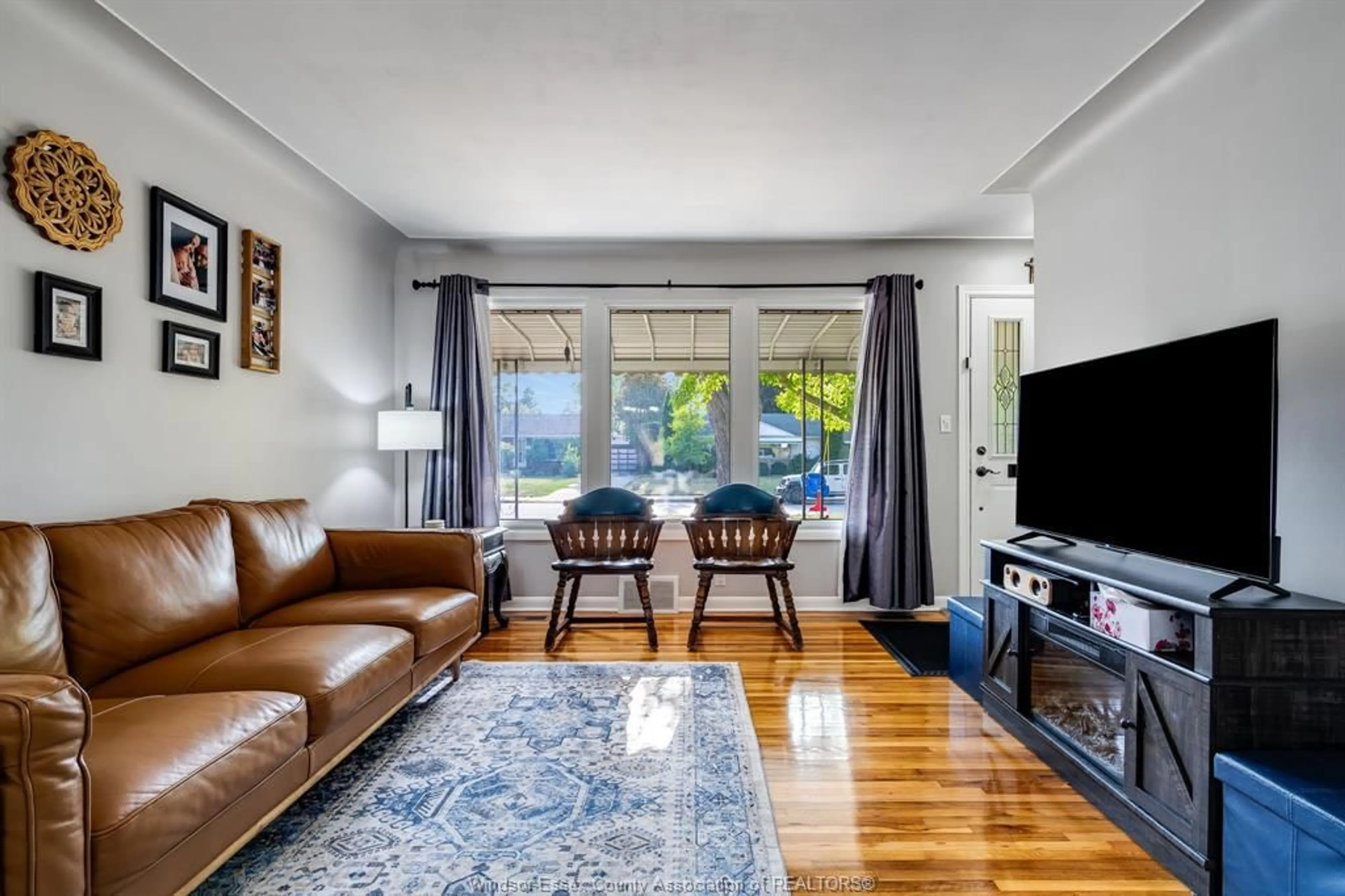 Living room with furniture, unknown for 3260 Everts Ave, Windsor Ontario N9E 2V8