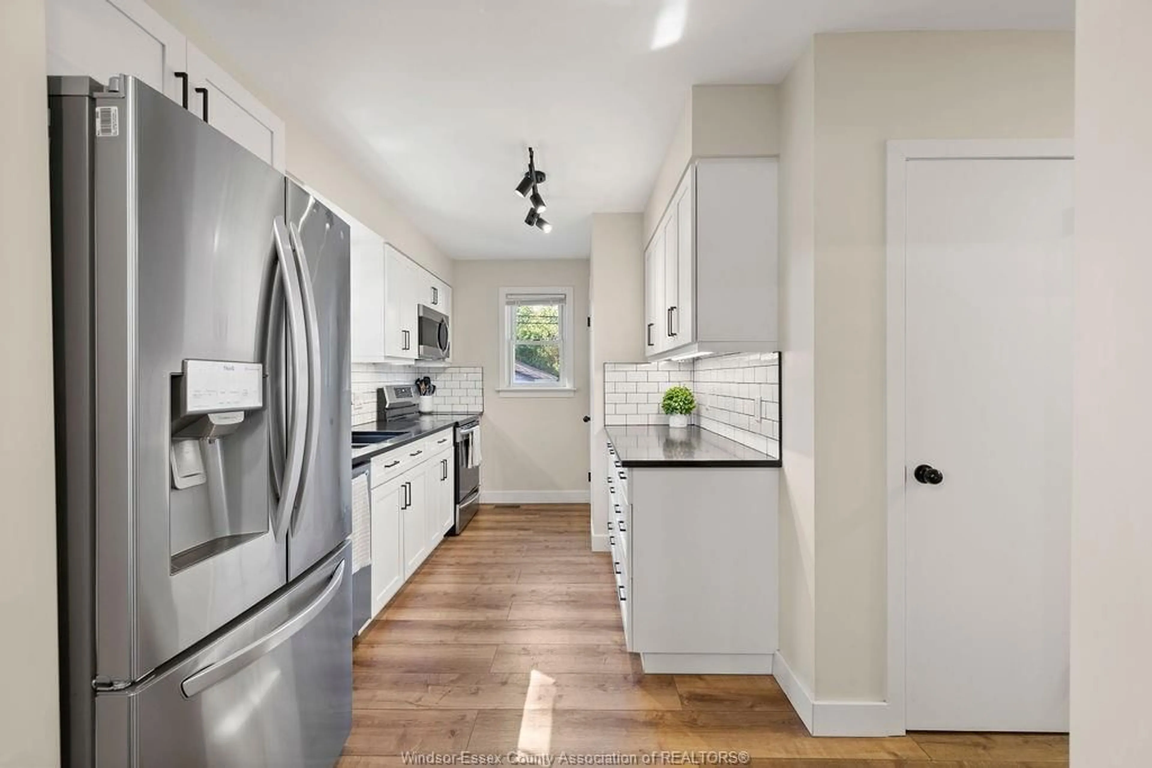Open concept kitchen, unknown for 3429 DOMINION, Windsor Ontario N9E 2N8