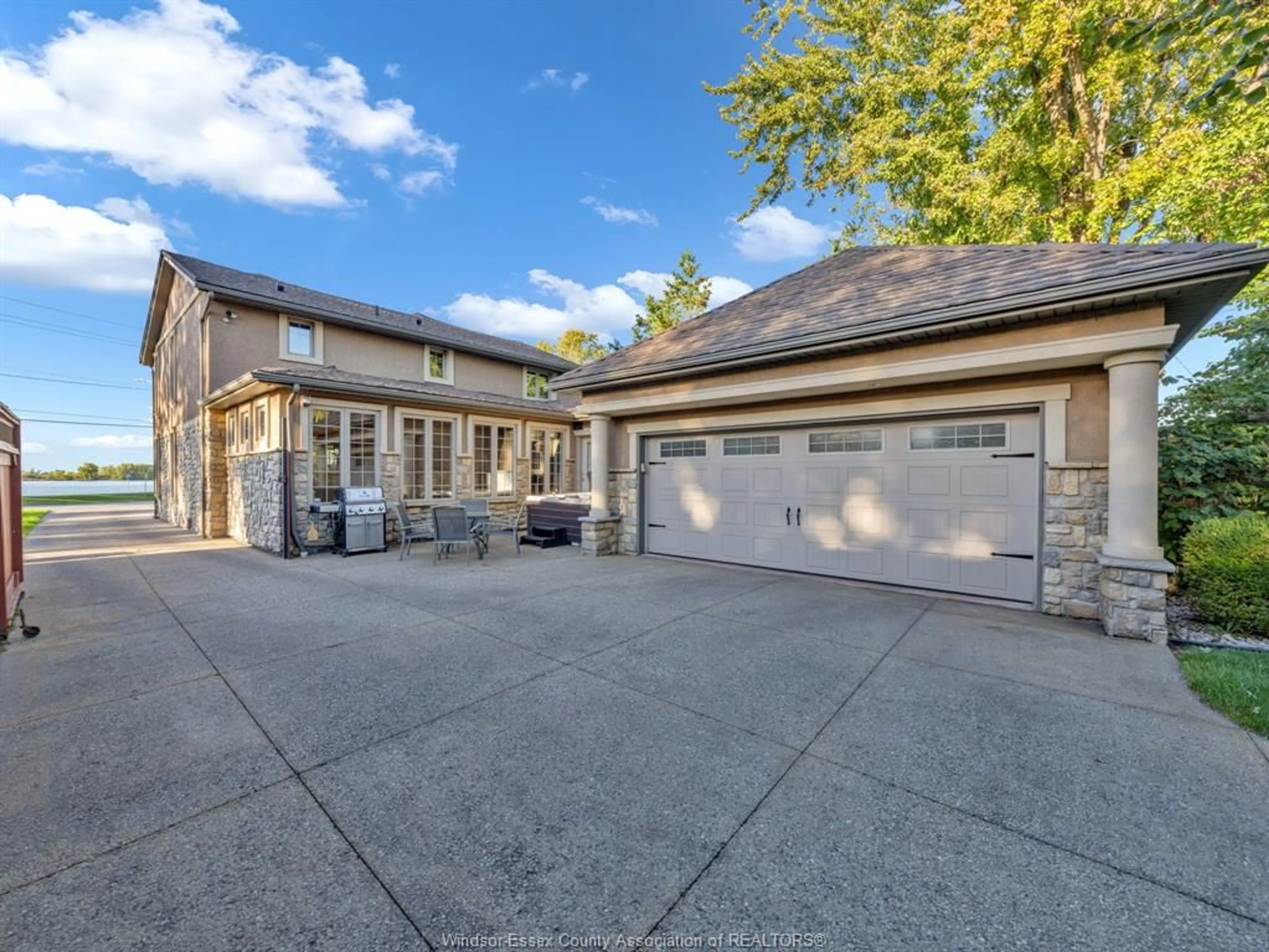 Unknown for 7465 RIVERSIDE, Windsor Ontario N8S 1C8