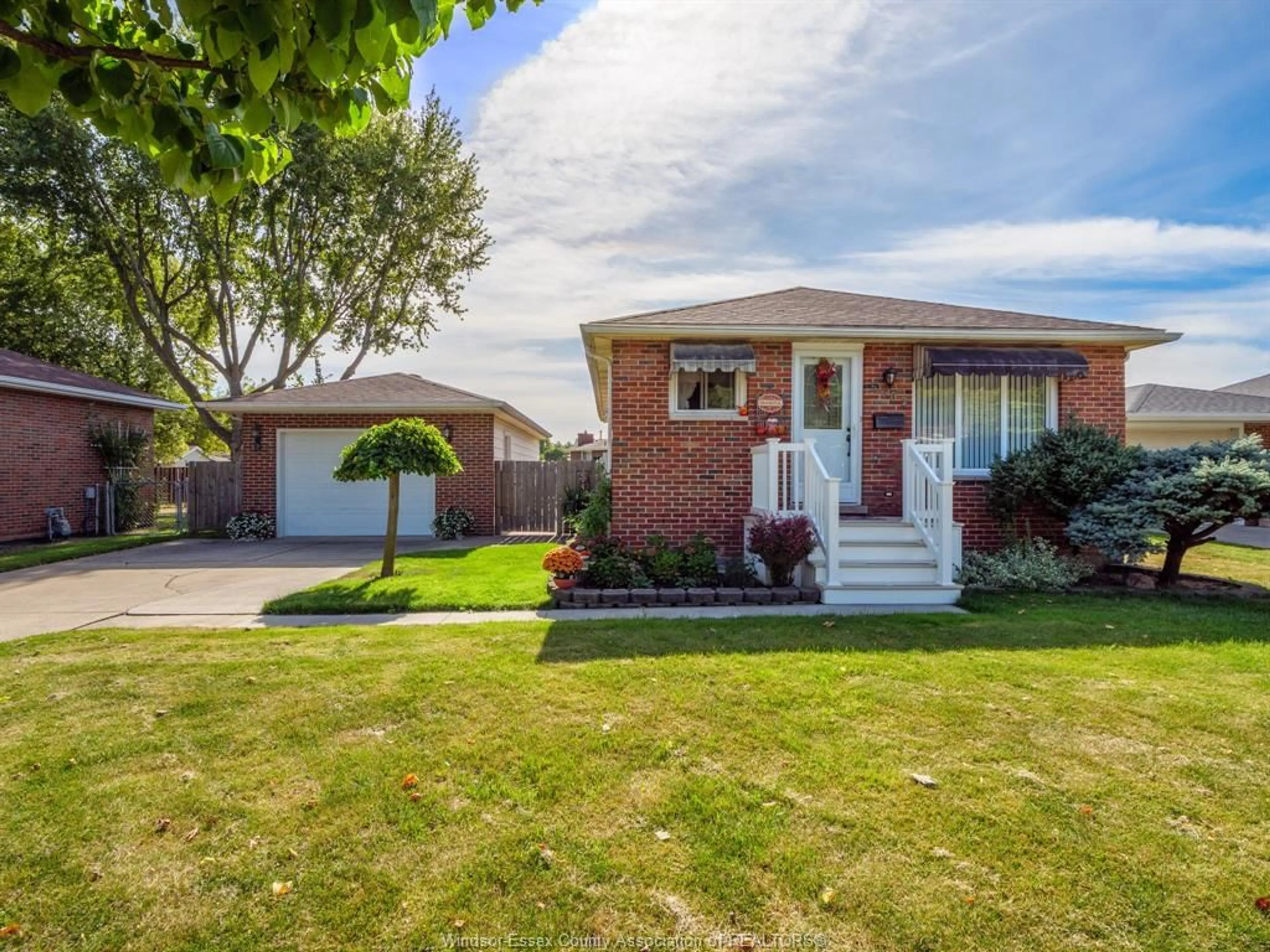 Home with brick exterior material, street for 5603 Baldwin Ave, Windsor Ontario N8T 1L7