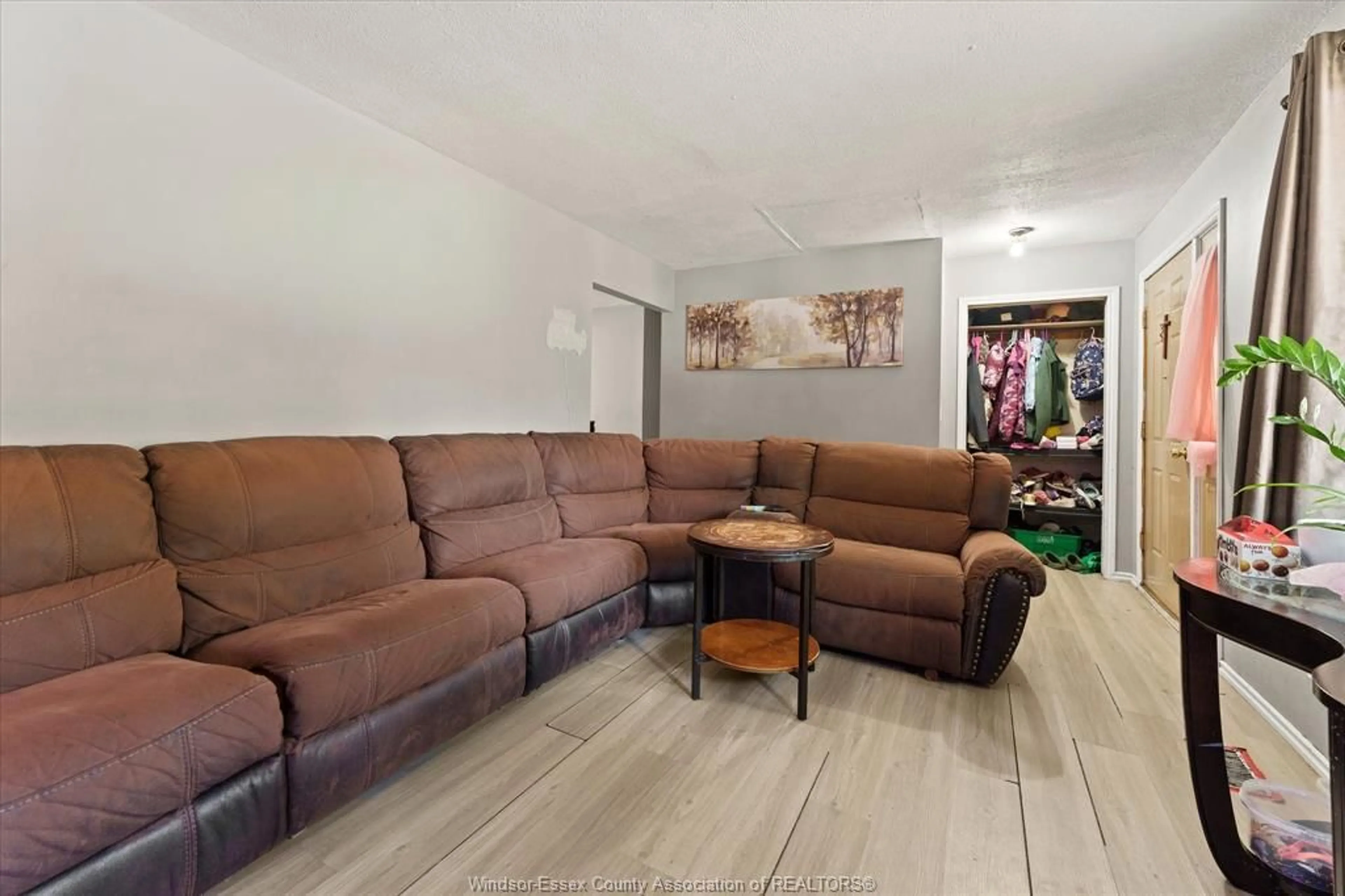 Living room with furniture, unknown for 255 CHIPPAWA St, Windsor Ontario N9C 4G4