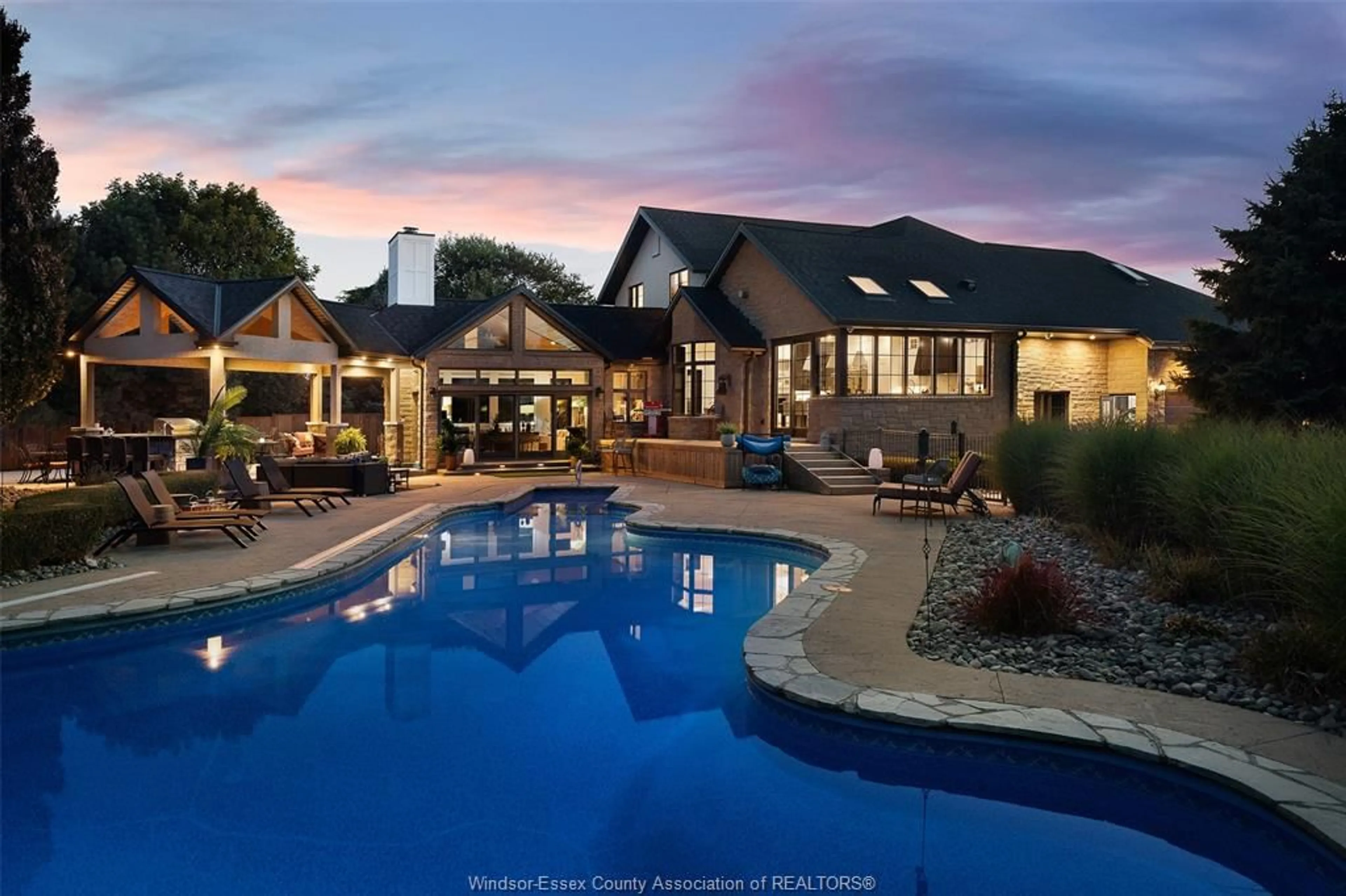 Pool for 1490 KRATZ Sideroad, Kingsville Ontario N9Y 3K3