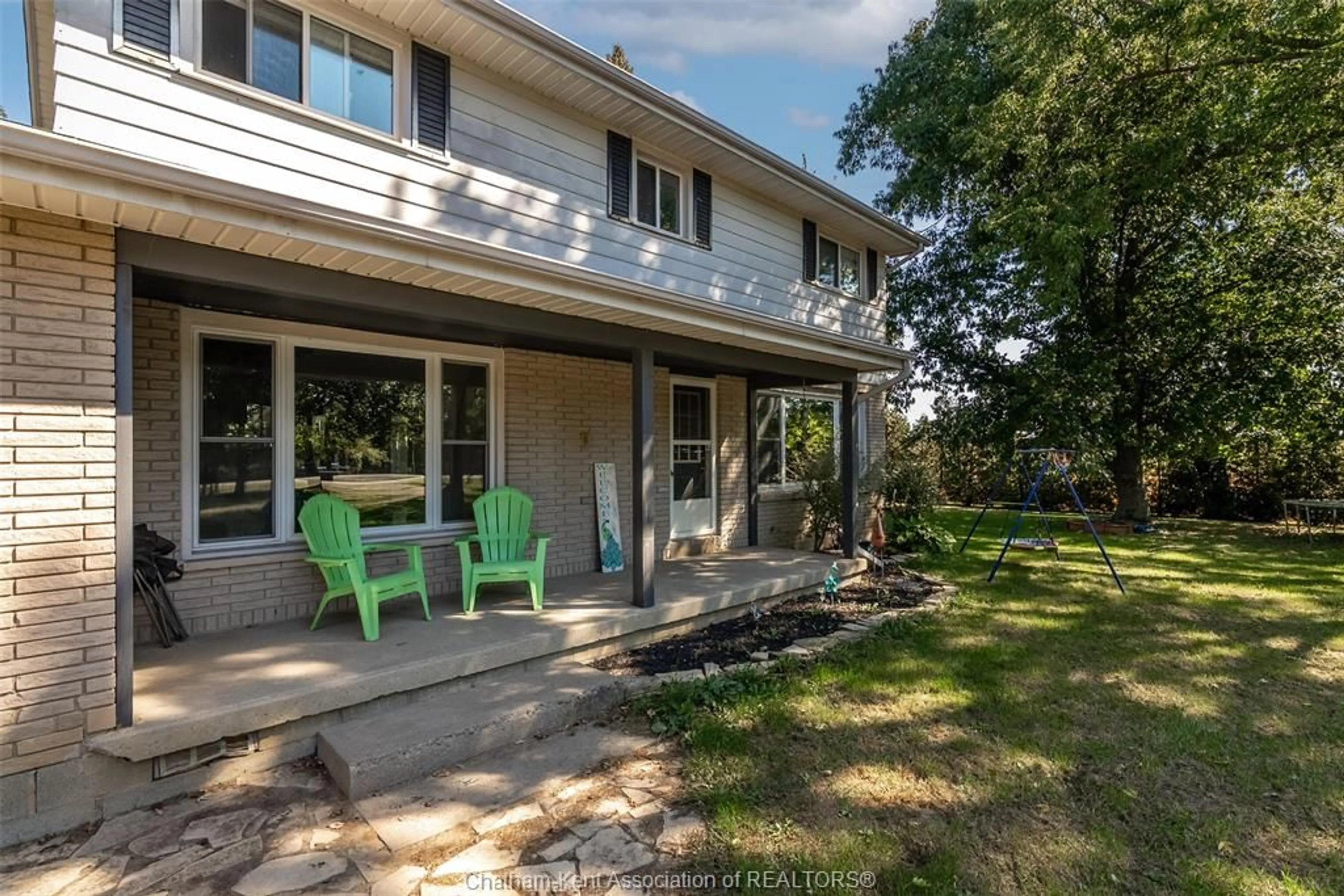 Patio, water/lake/river/ocean view for 20701 Victoria Rd, Ridgetown Ontario N0P 2C0