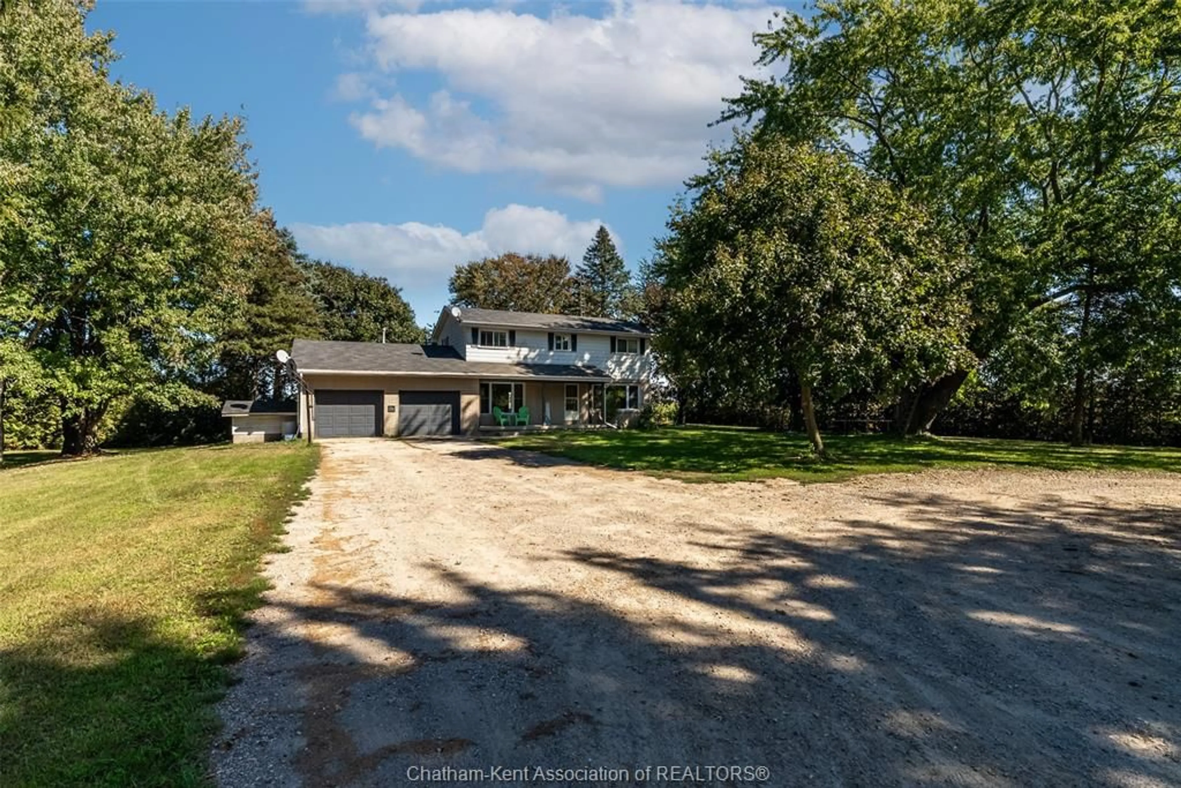 A pic from outside/outdoor area/front of a property/back of a property/a pic from drone, water/lake/river/ocean view for 20701 Victoria Rd, Ridgetown Ontario N0P 2C0