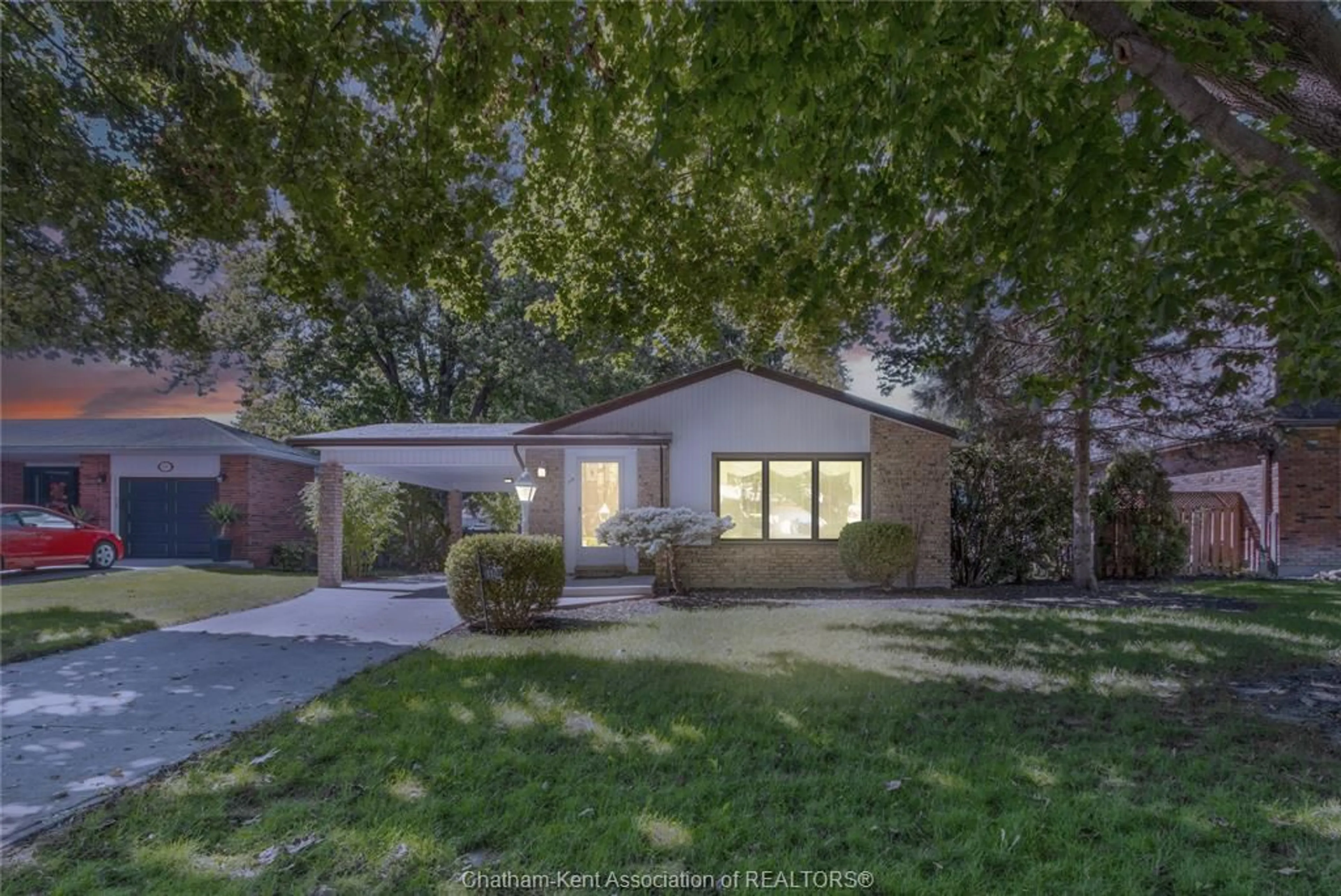 Unknown for 110 CRYSTAL Dr, Chatham Ontario N7M 3C9