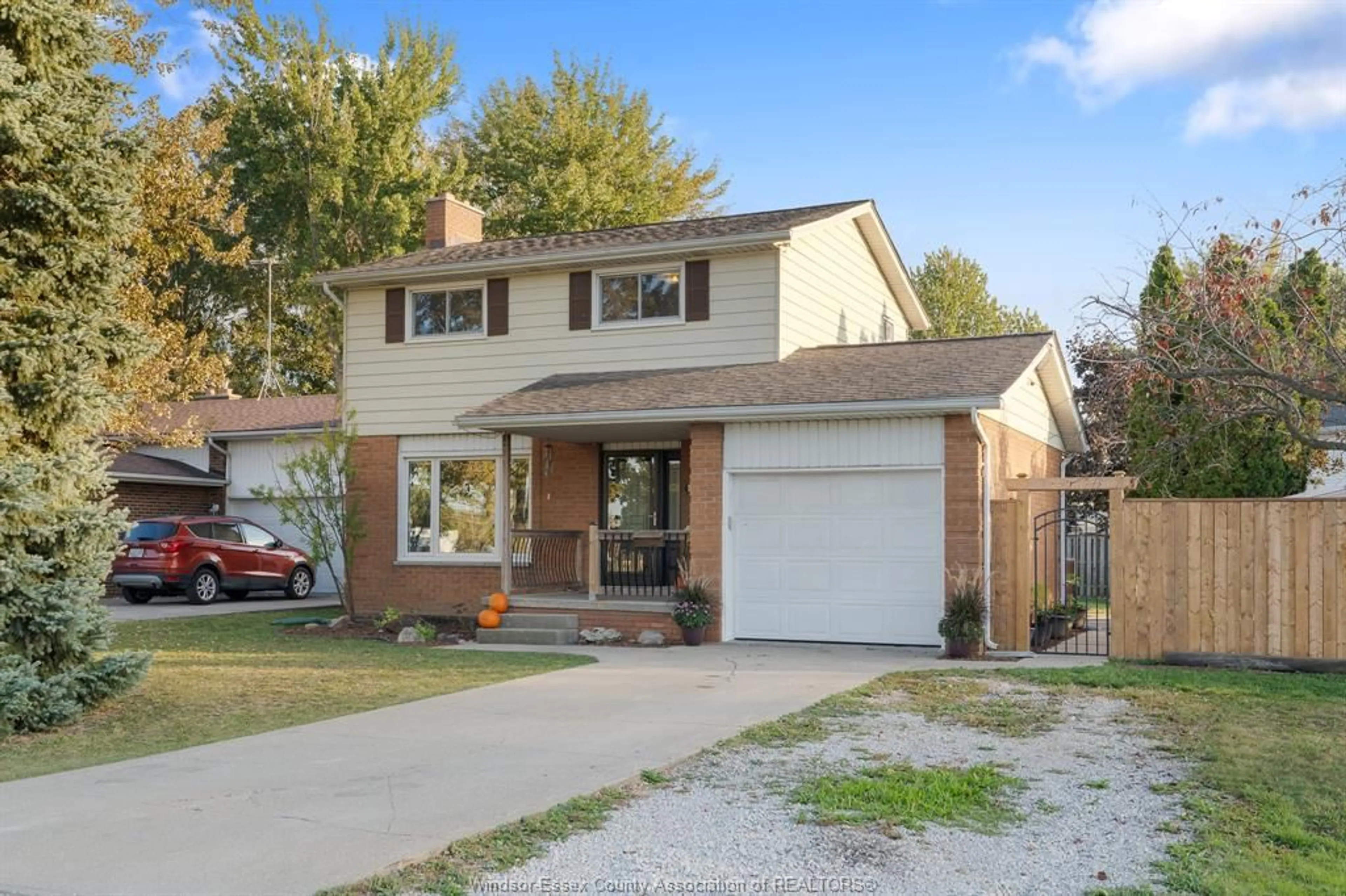 Home with brick exterior material, street for 346 Maidstone Ave, Essex Ontario N8M 2K3