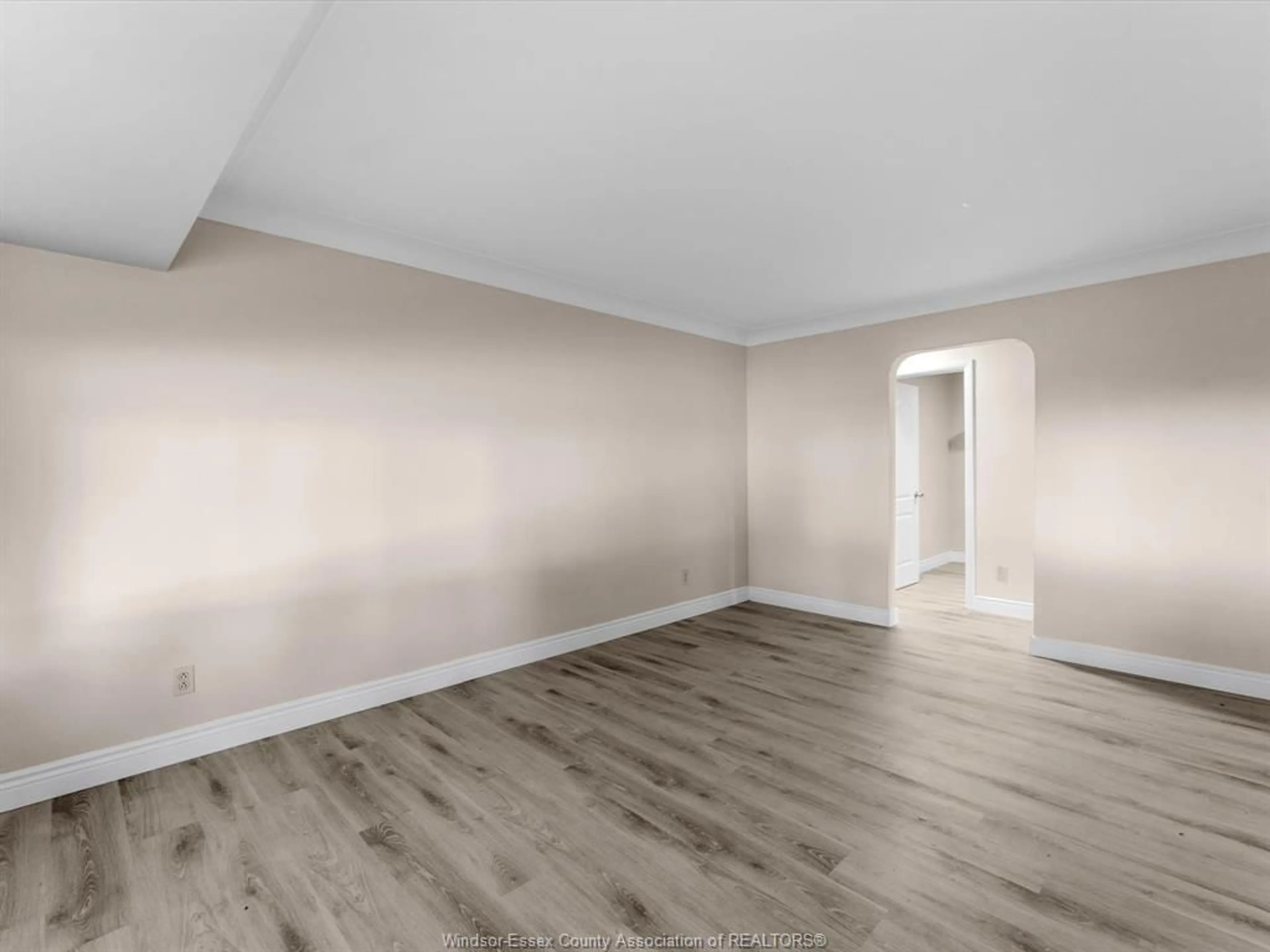 A pic of a room for 1345 MARLBOROUGH Blvd, Windsor Ontario N9C 1Y8