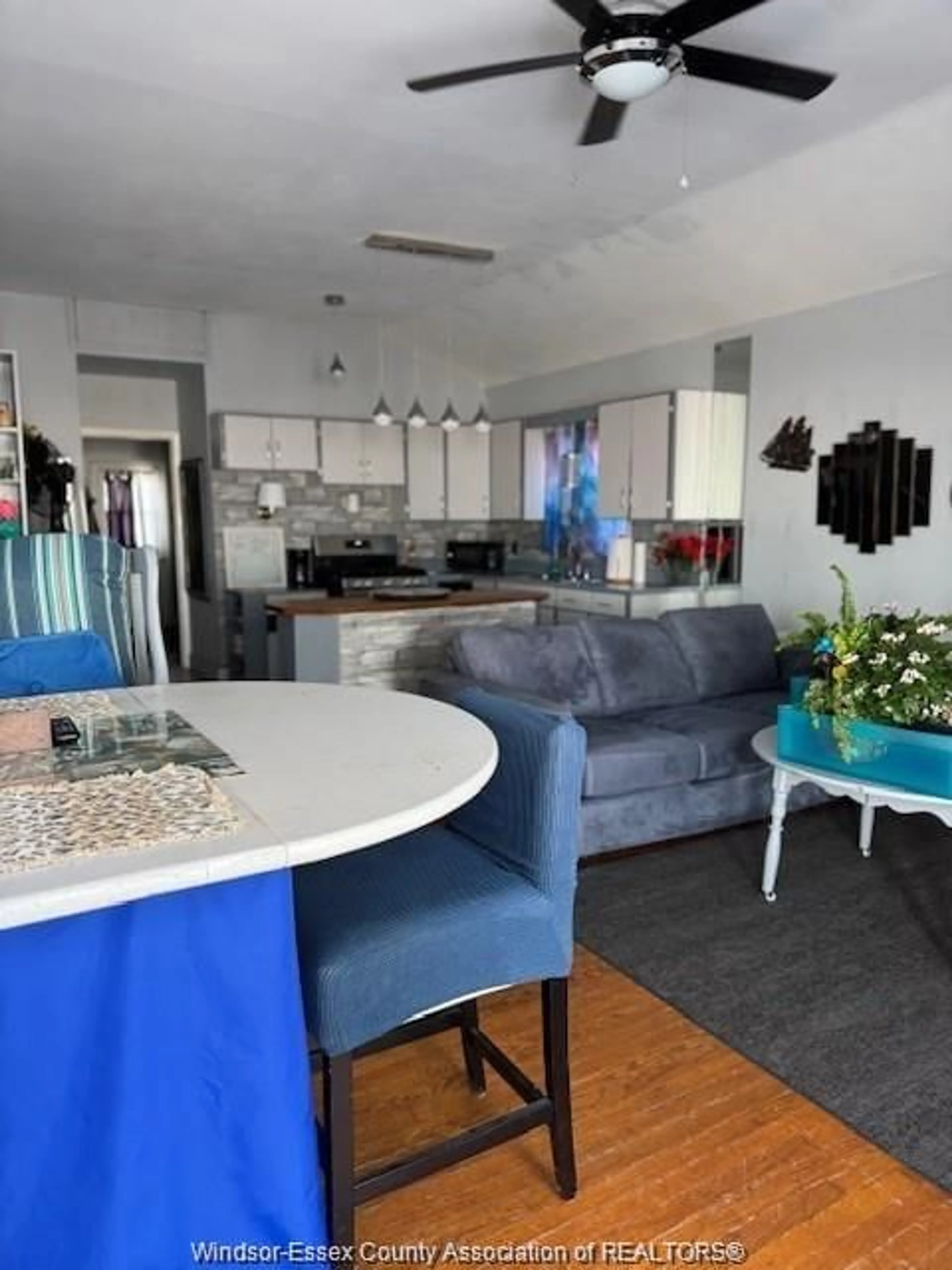 Unknown for 670 OLD TECUMSEH Rd, Lakeshore Ontario N0R 1A0