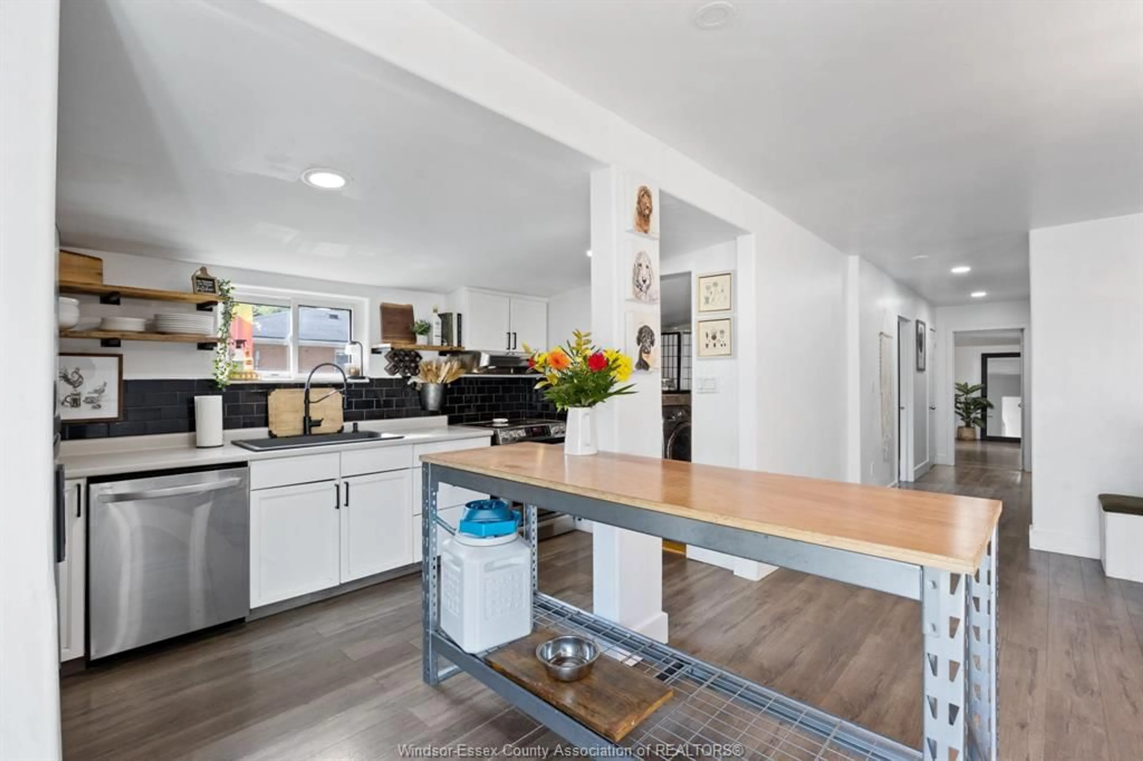 Open concept kitchen, unknown for 480 SYDENHAM St, Colchester Ontario N0R 1G0