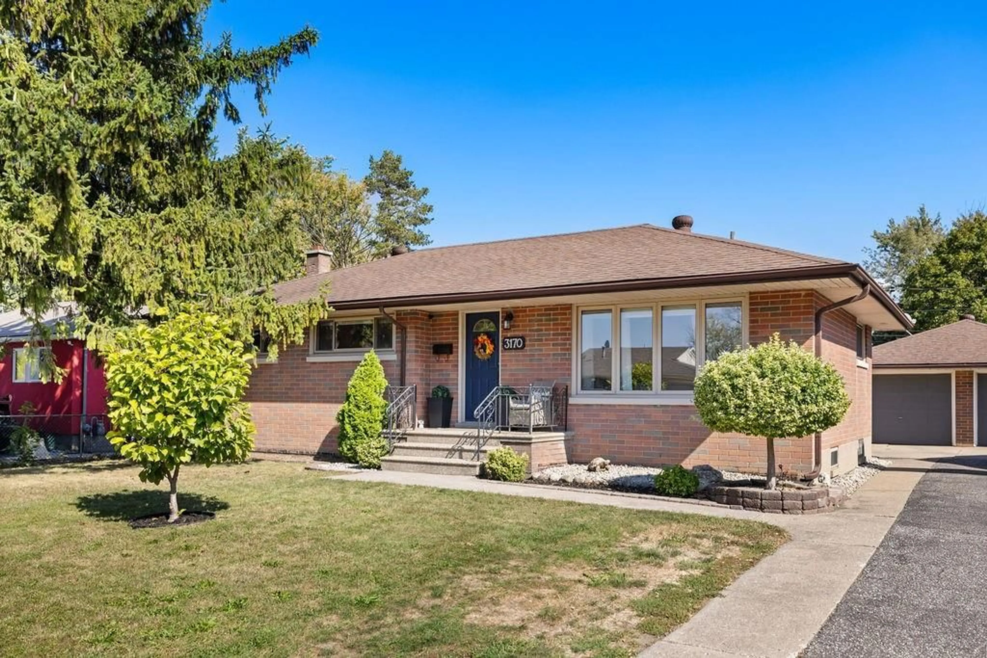 Home with brick exterior material, street for 3170 BLISS, Windsor Ontario N8W 3A9