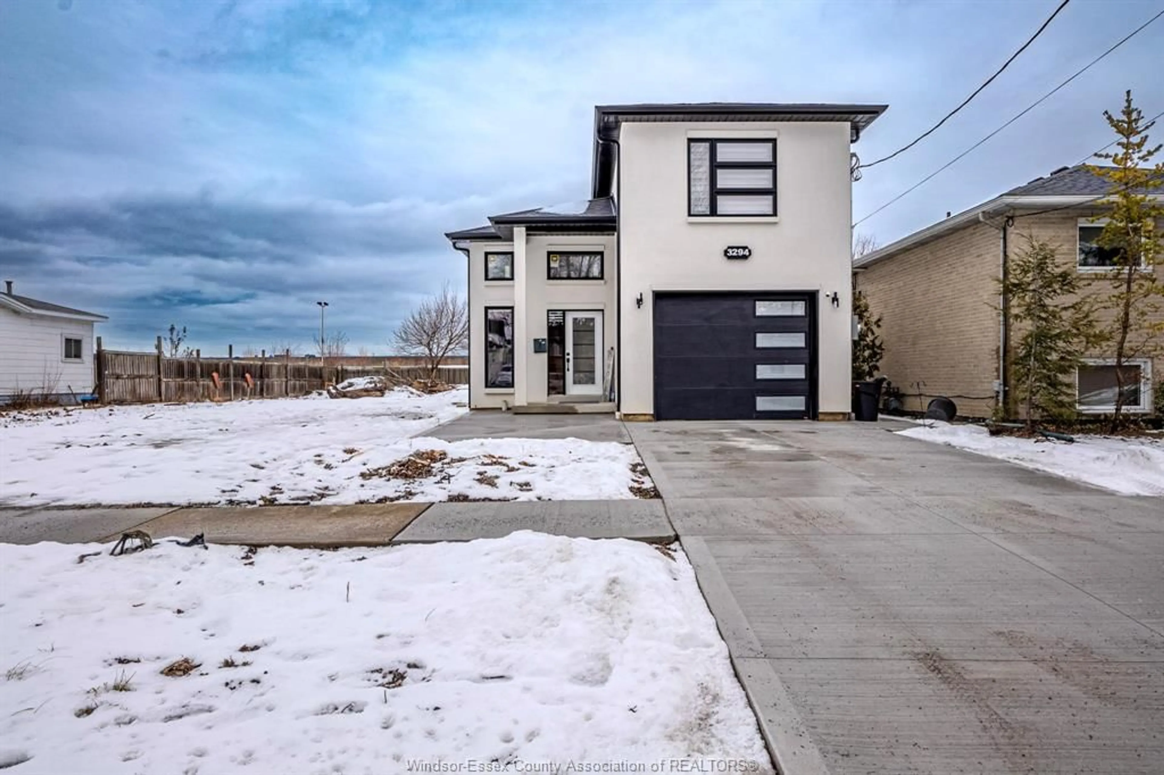 Home with brick exterior material, street for 3294 RIBERDY, Windsor Ontario N8W 3T9