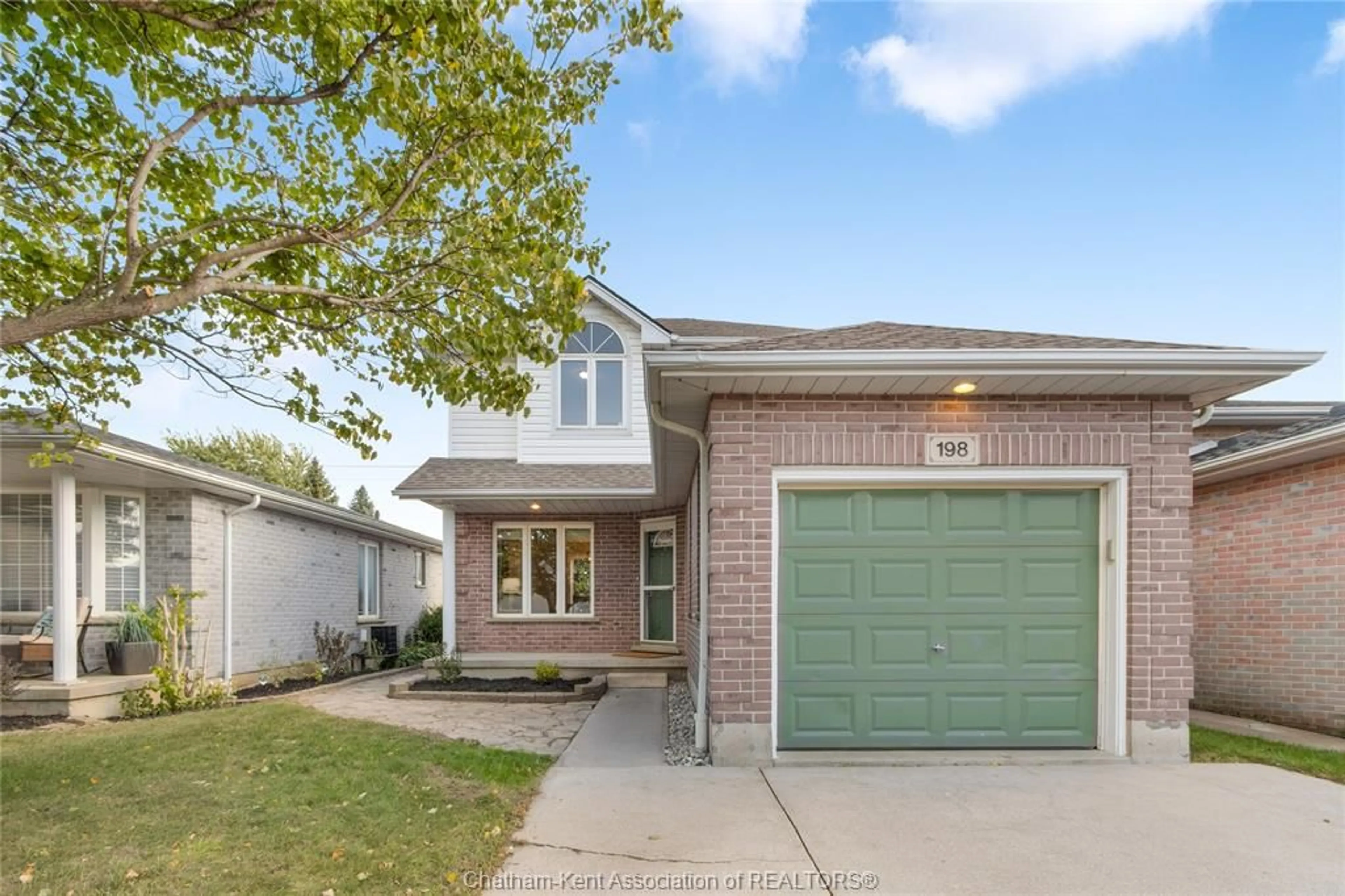 Home with brick exterior material, street for 198 BRISTOL Dr, Chatham Ontario N7M 6K8