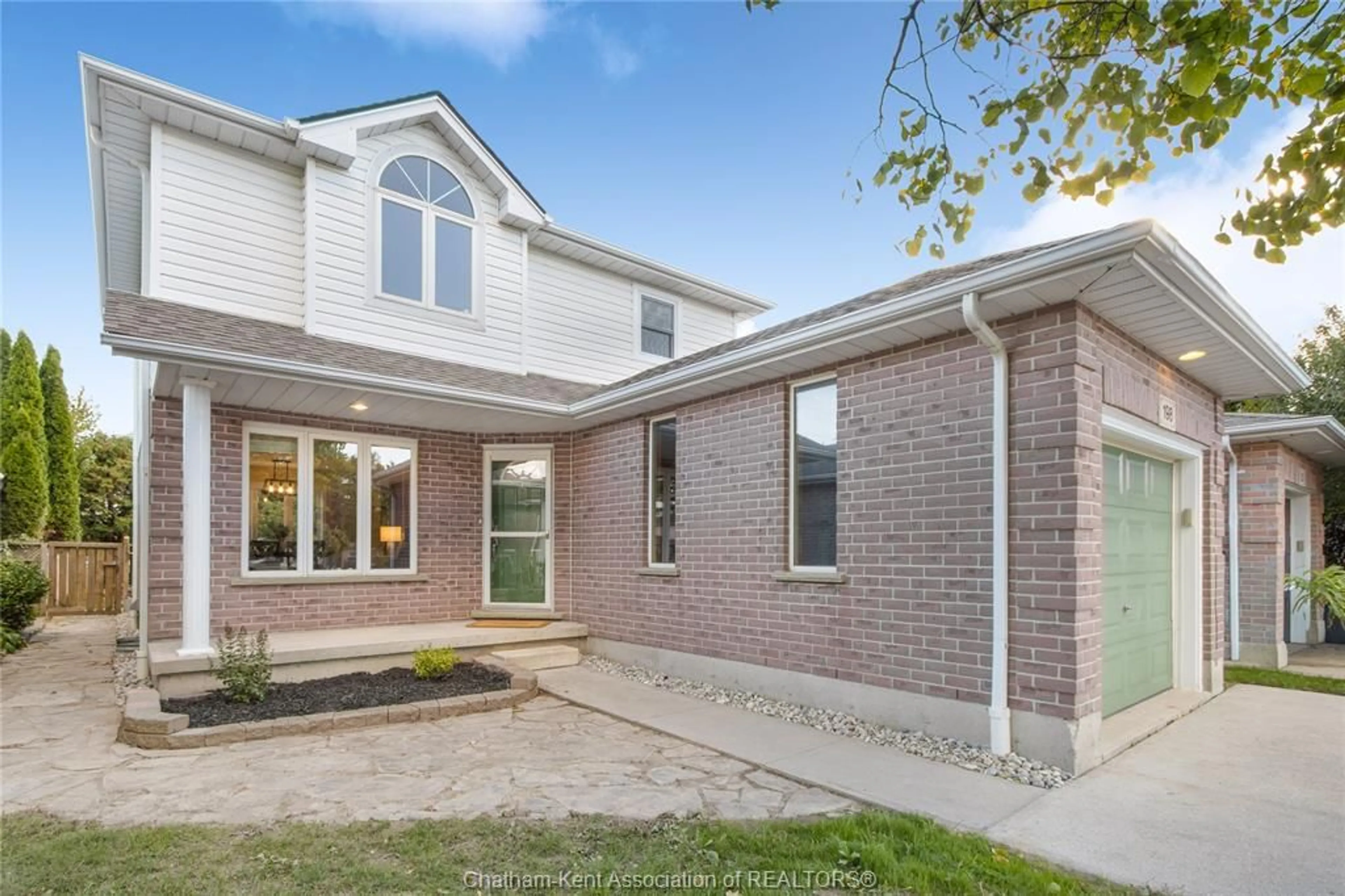 Home with brick exterior material, unknown for 198 BRISTOL Dr, Chatham Ontario N7M 6K8