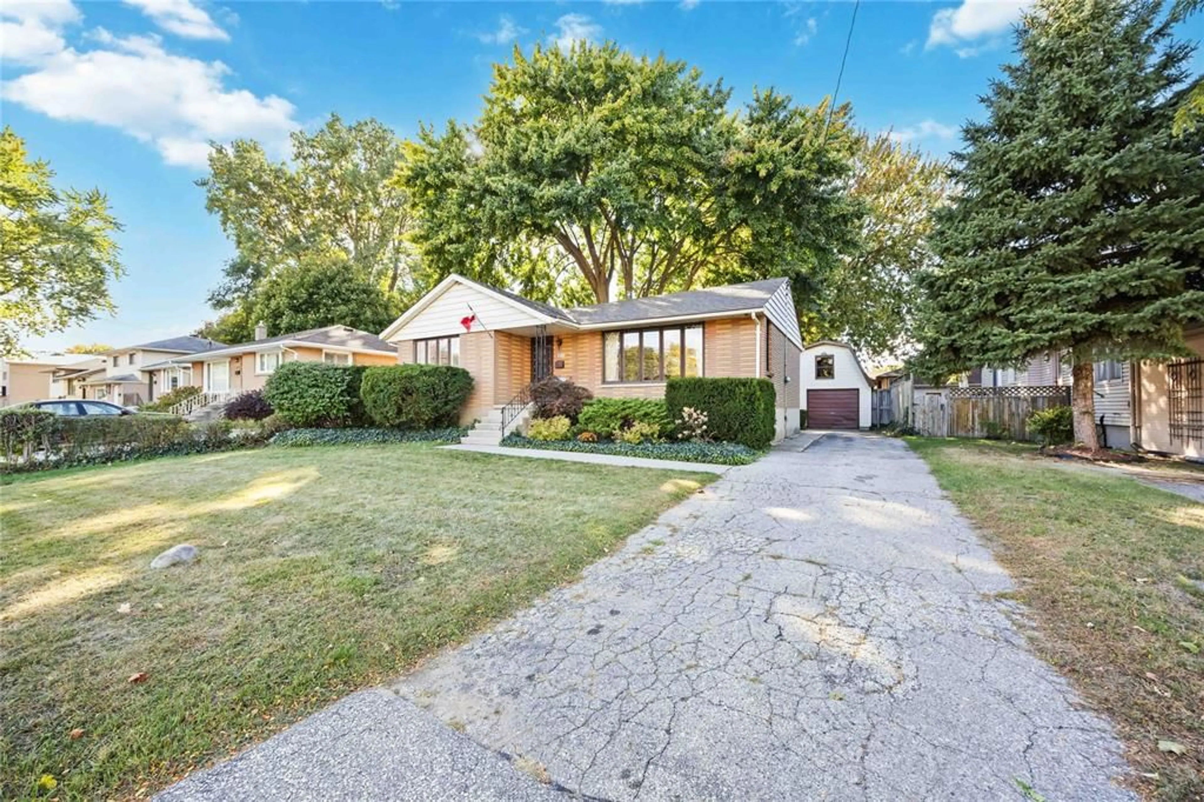 Home with brick exterior material, street for 1181 PONTIAC Dr, Sarnia Ontario N7S 3B1