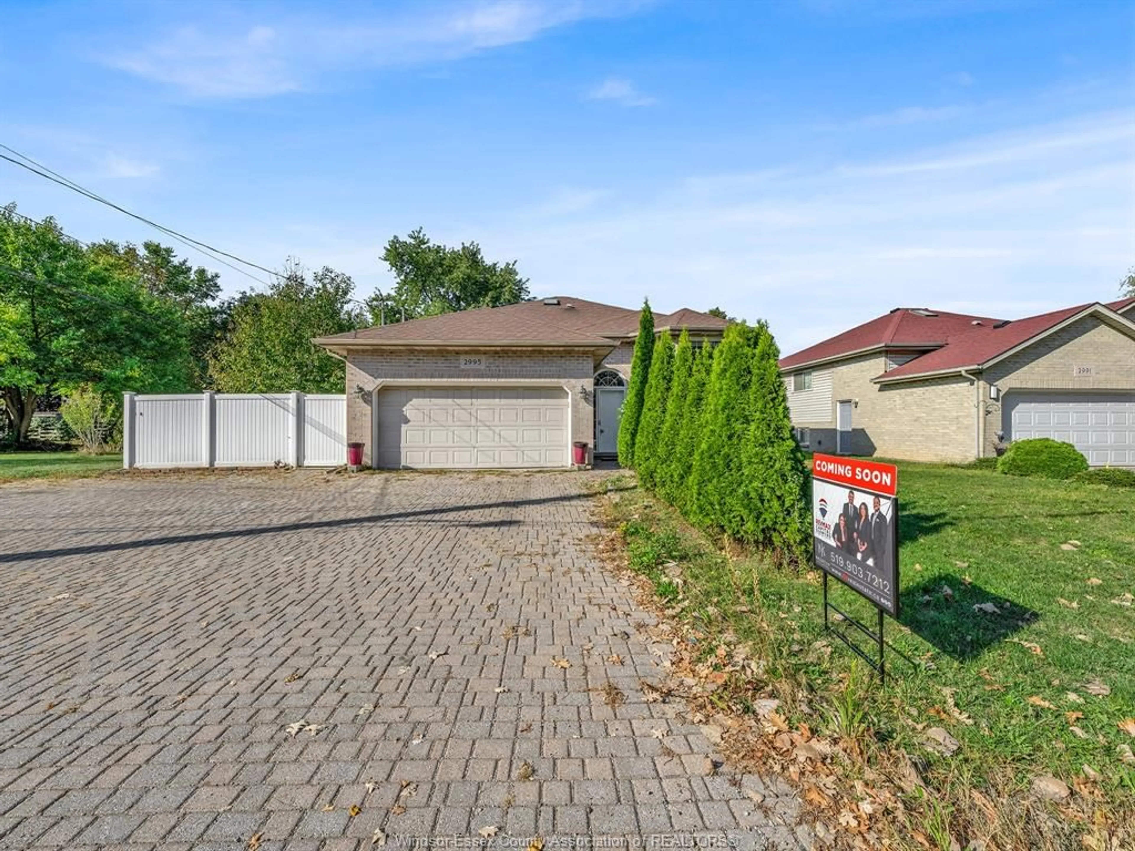 A pic from outside/outdoor area/front of a property/back of a property/a pic from drone, street for 2995 TURNER Rd, Windsor Ontario N8W 3L6