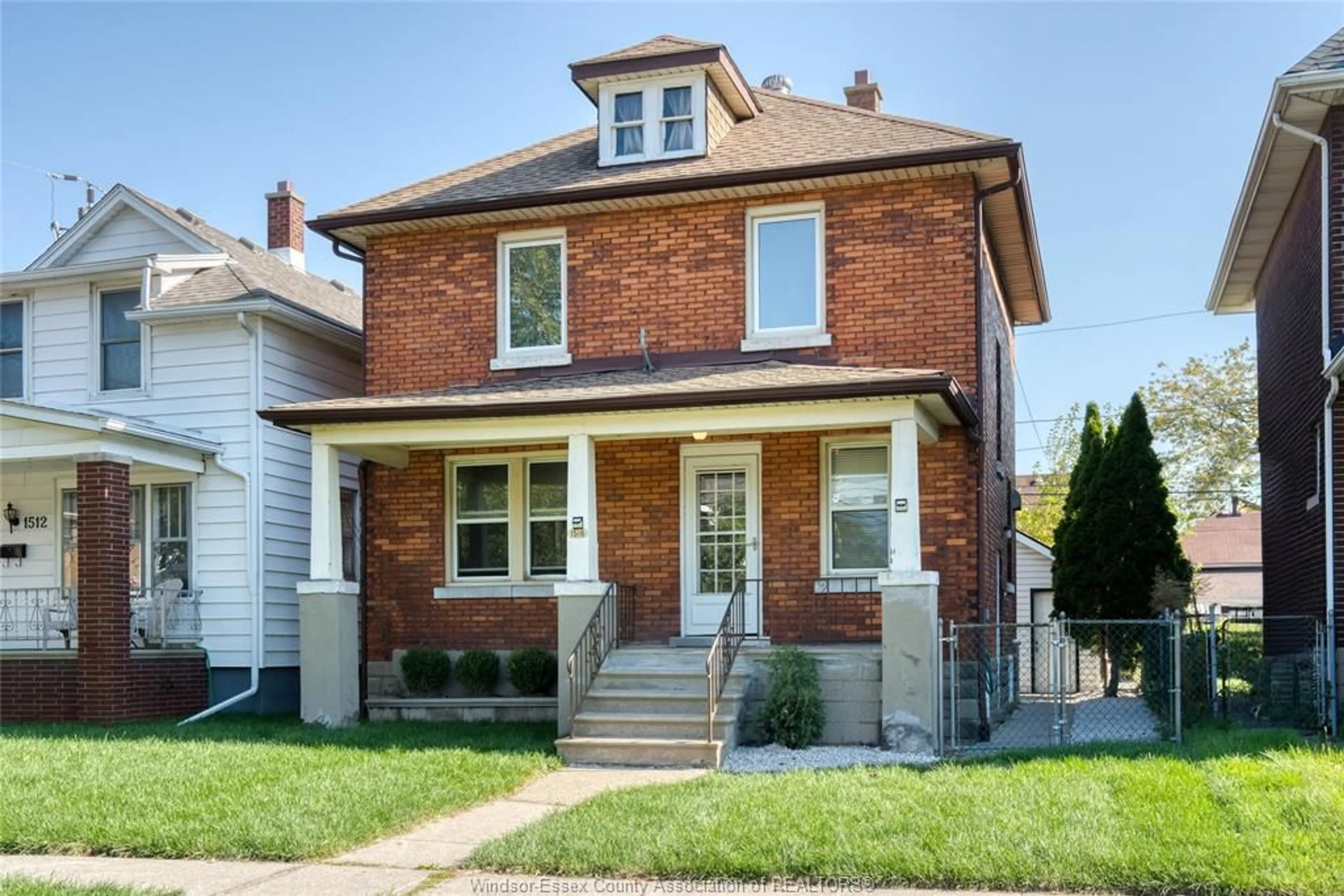 Home with brick exterior material, street for 1516 DUFFERIN, Windsor Ontario N8X 3K5