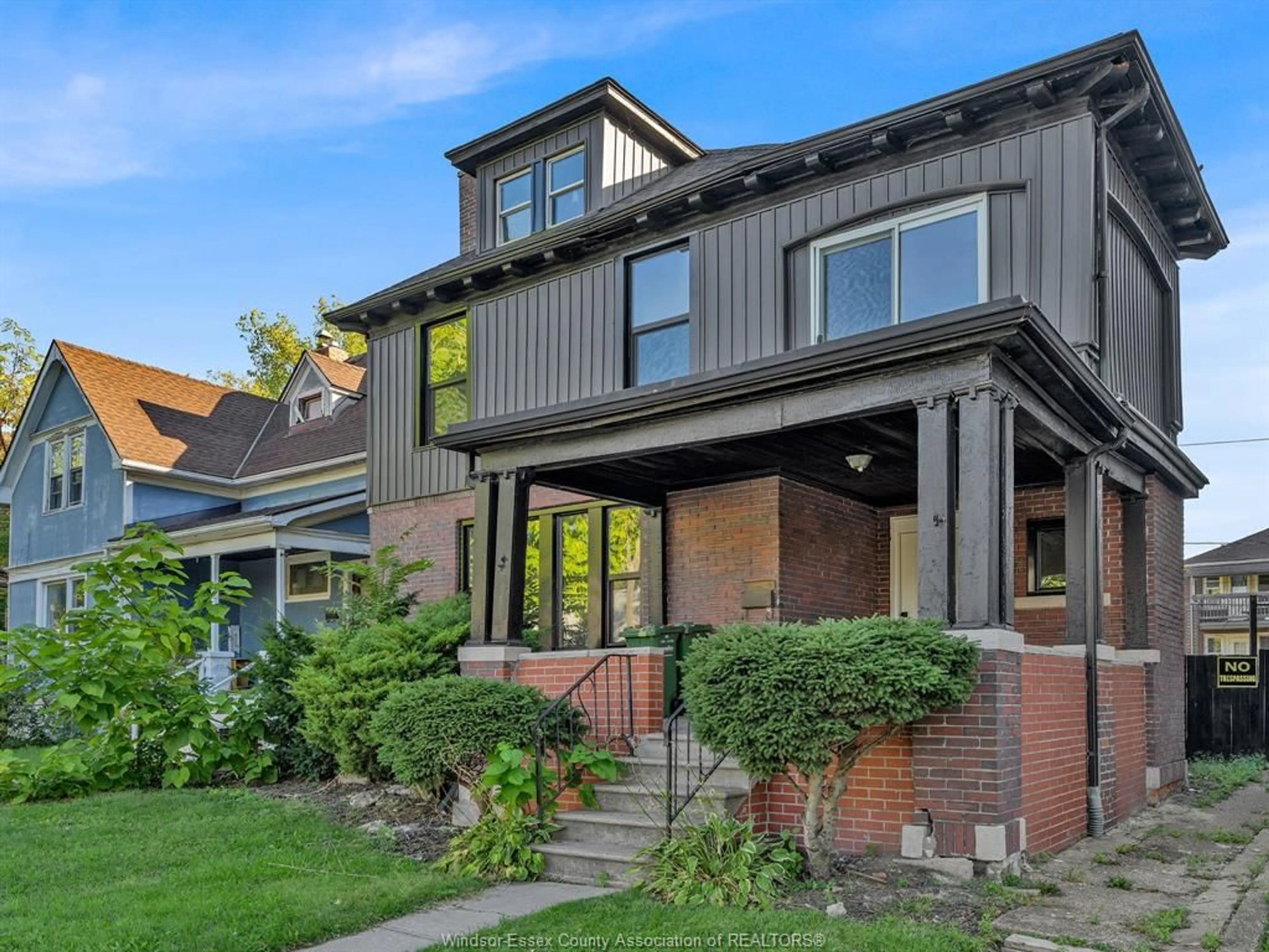 Home with brick exterior material, street for 762 VICTORIA Ave, Windsor Ontario N9A 4N2