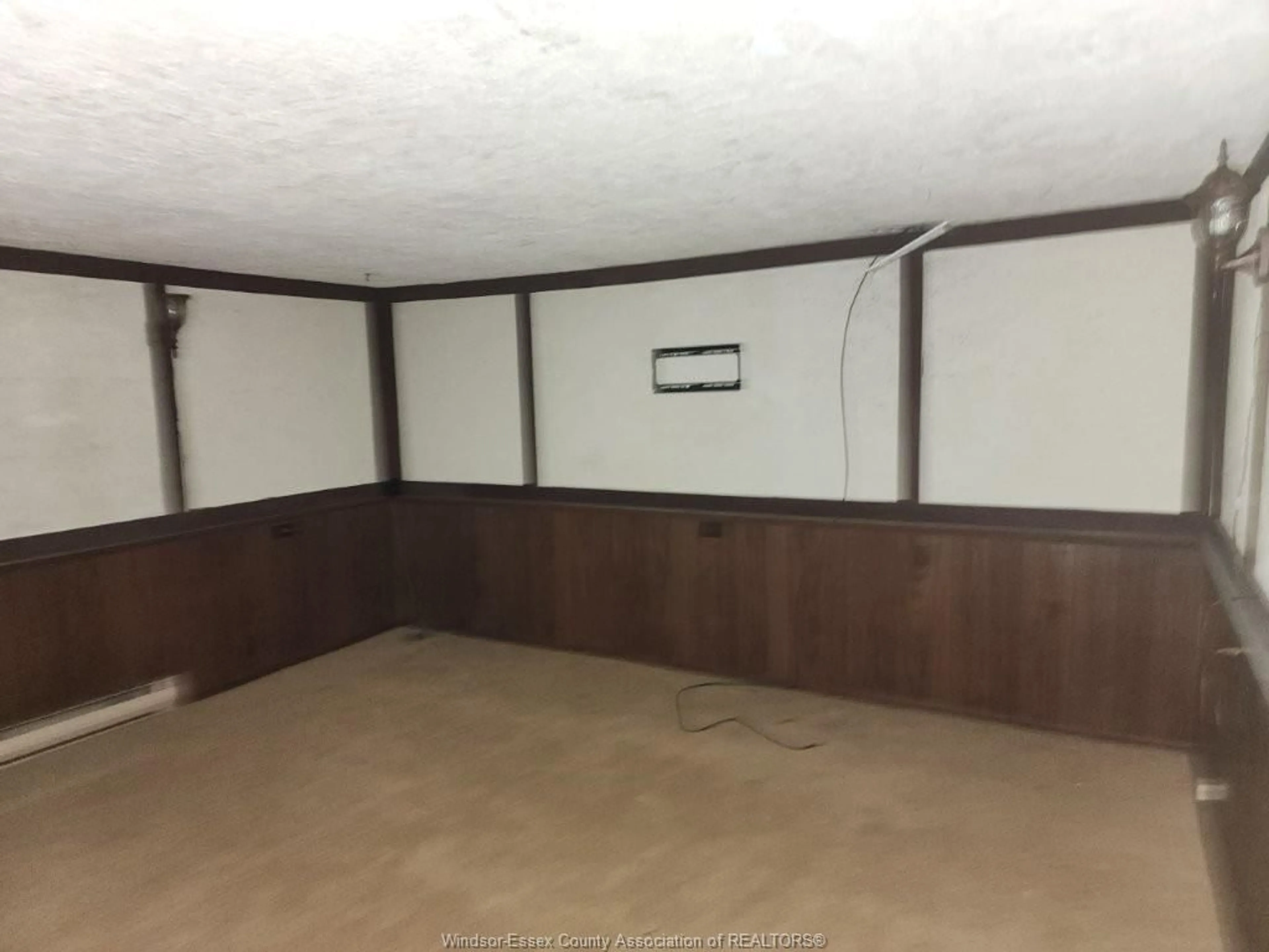 A pic of a room for 9014 COPPERFIELD Crt, Windsor Ontario N8S 4H3
