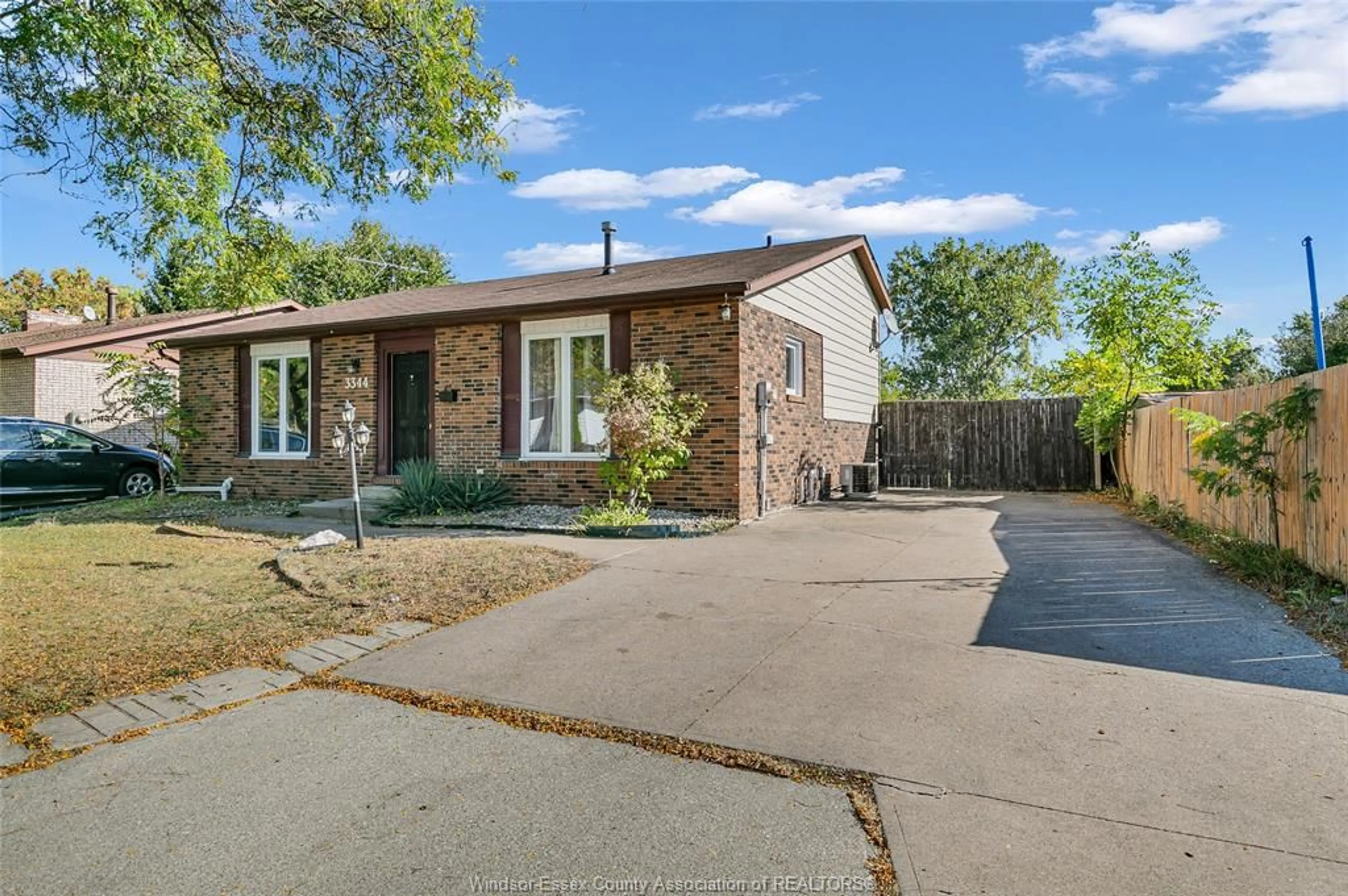 Home with brick exterior material, street for 3344 PINEVIEW, Windsor Ontario N8R 2A7