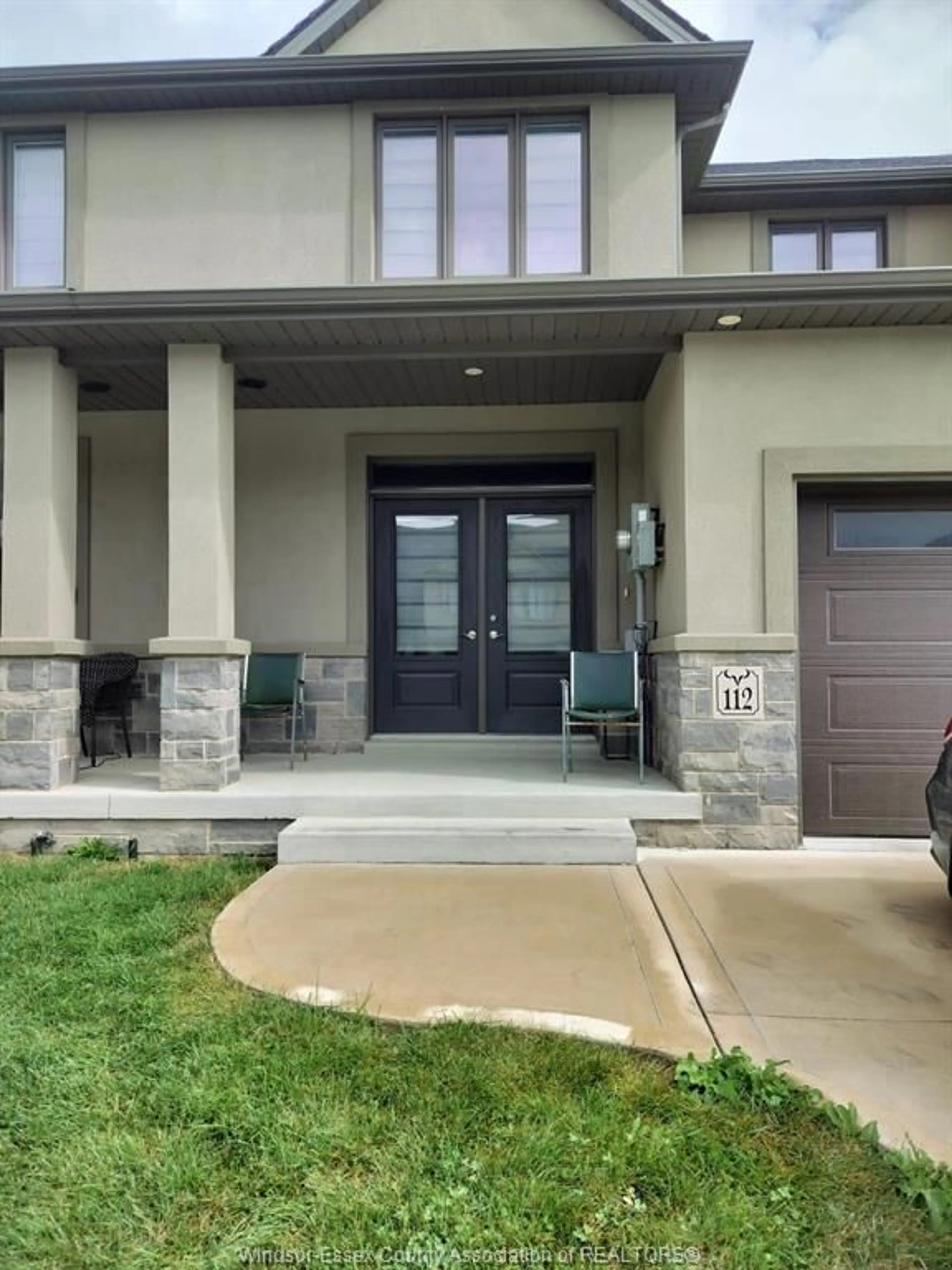 Unknown for 112 PETERS St, Essex Ontario N8M 0B1