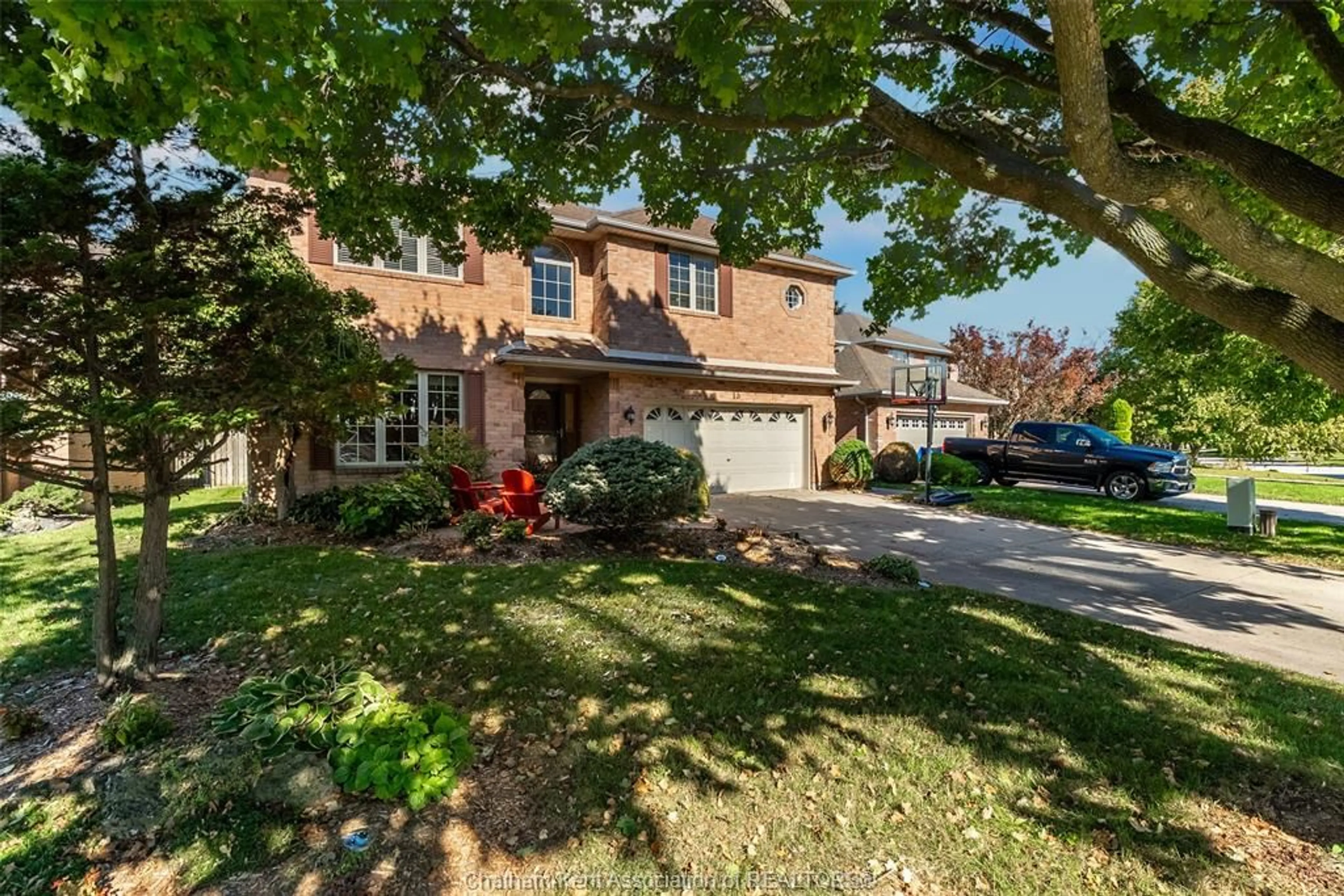 A pic from outside/outdoor area/front of a property/back of a property/a pic from drone, street for 13 Hedge Maple Path, Chatham Ontario N7L 5E9