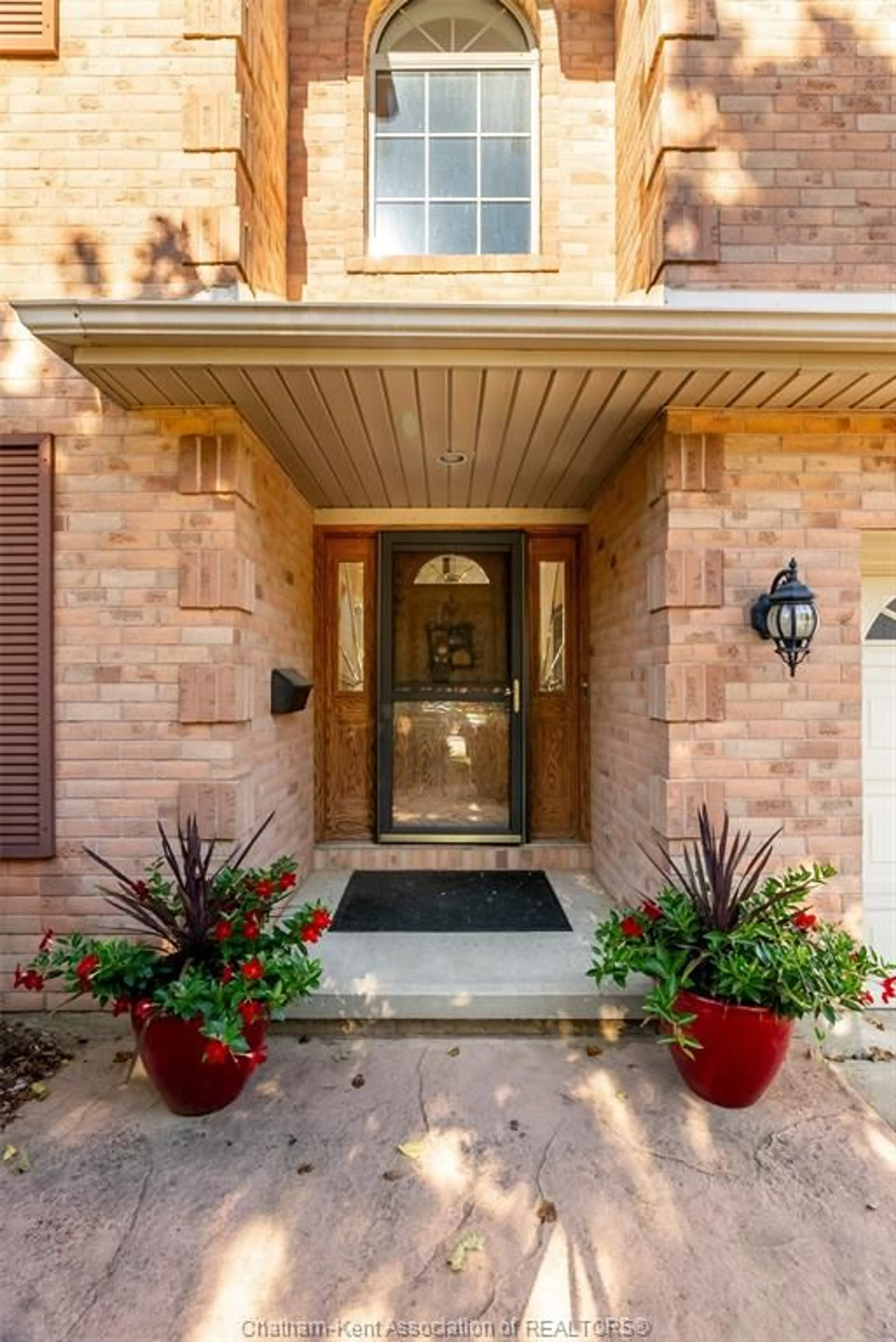Indoor entryway for 13 Hedge Maple Path, Chatham Ontario N7L 5E9