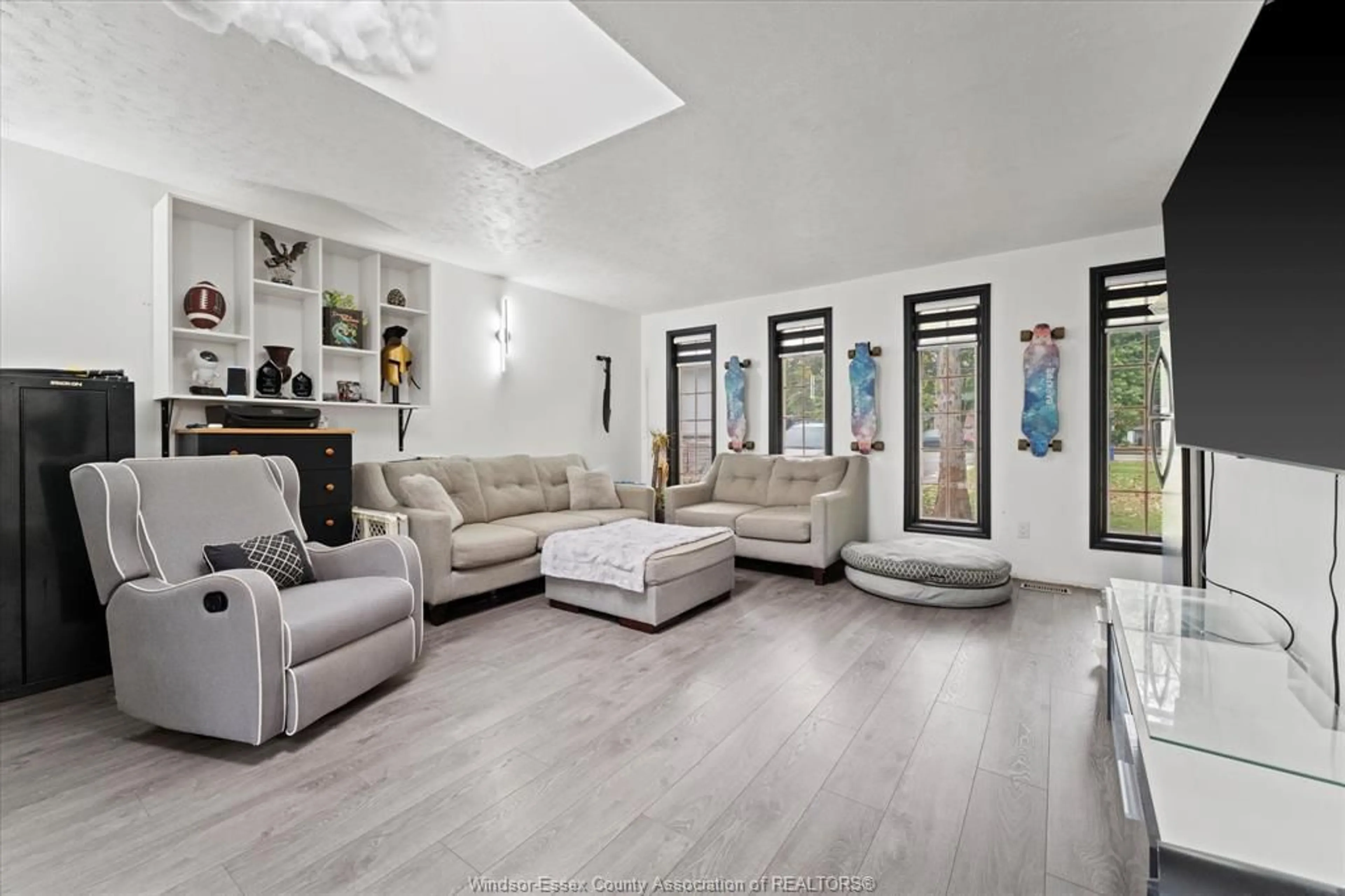 Living room with furniture, unknown for 1222 REAUME Rd, LaSalle Ontario N9J 1C1