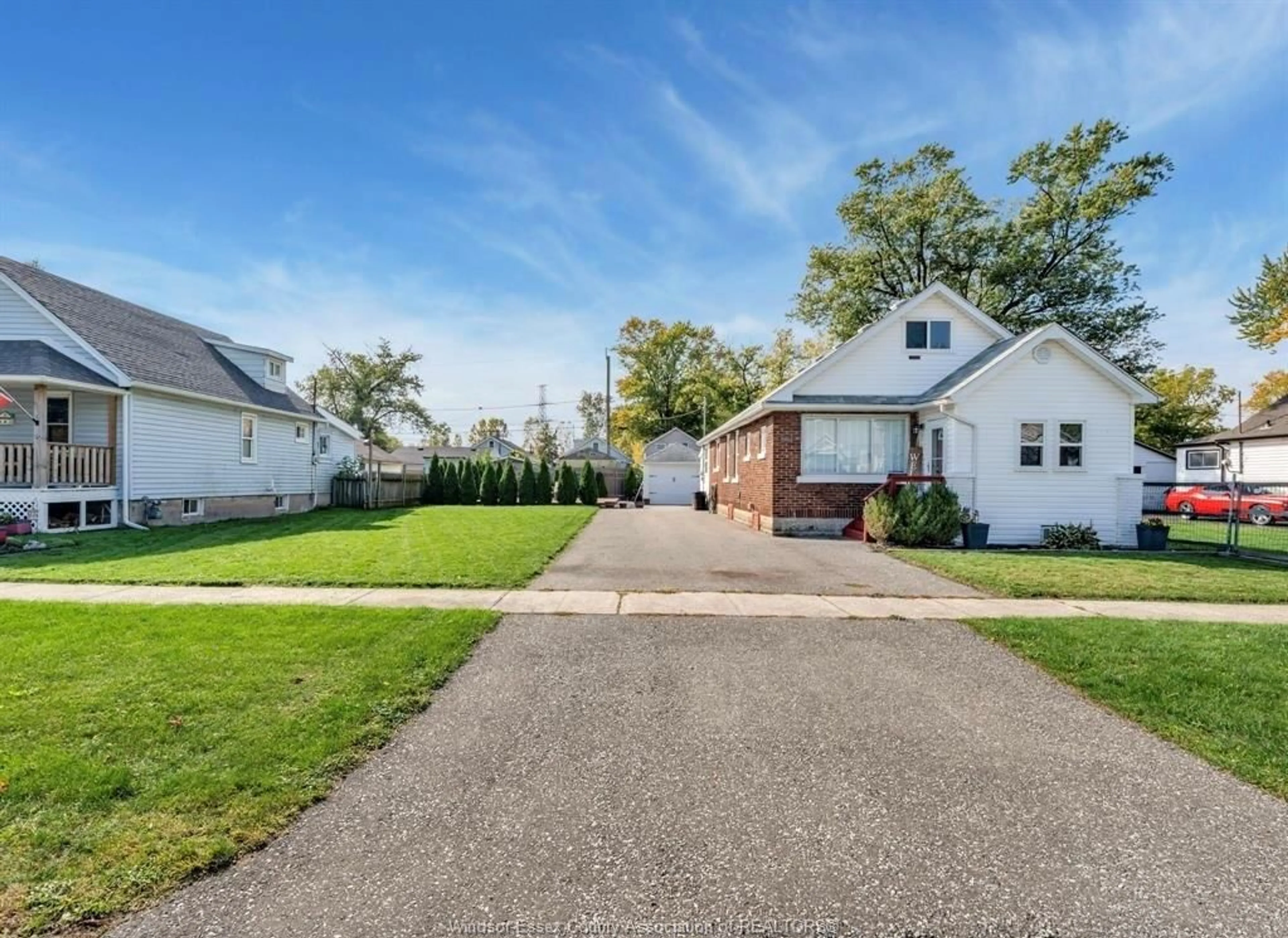 A pic from outside/outdoor area/front of a property/back of a property/a pic from drone, street for 2257 CHARL Ave, Windsor Ontario N8X 2A1