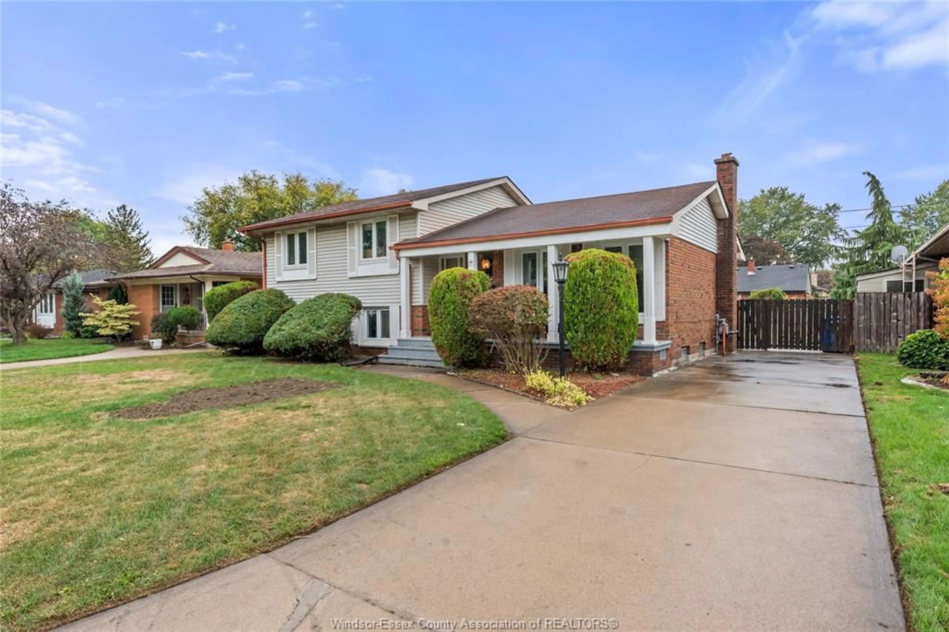 Home with brick exterior material, street for 2915 ST. PATRICK'S, Windsor Ontario N9E 3G8