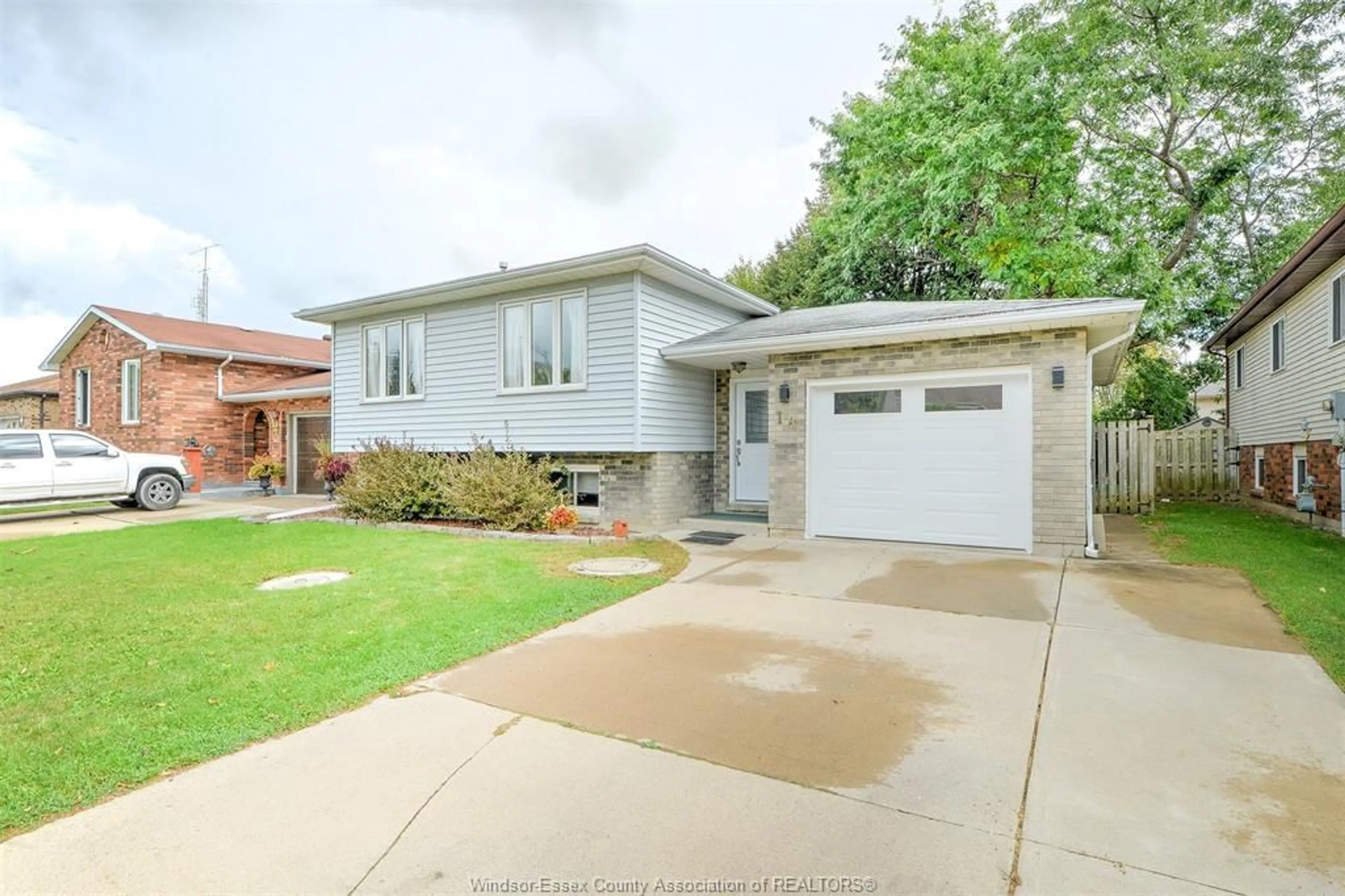 Unknown for 18 RUDGATE LANE, Leamington Ontario N8H 4Z1