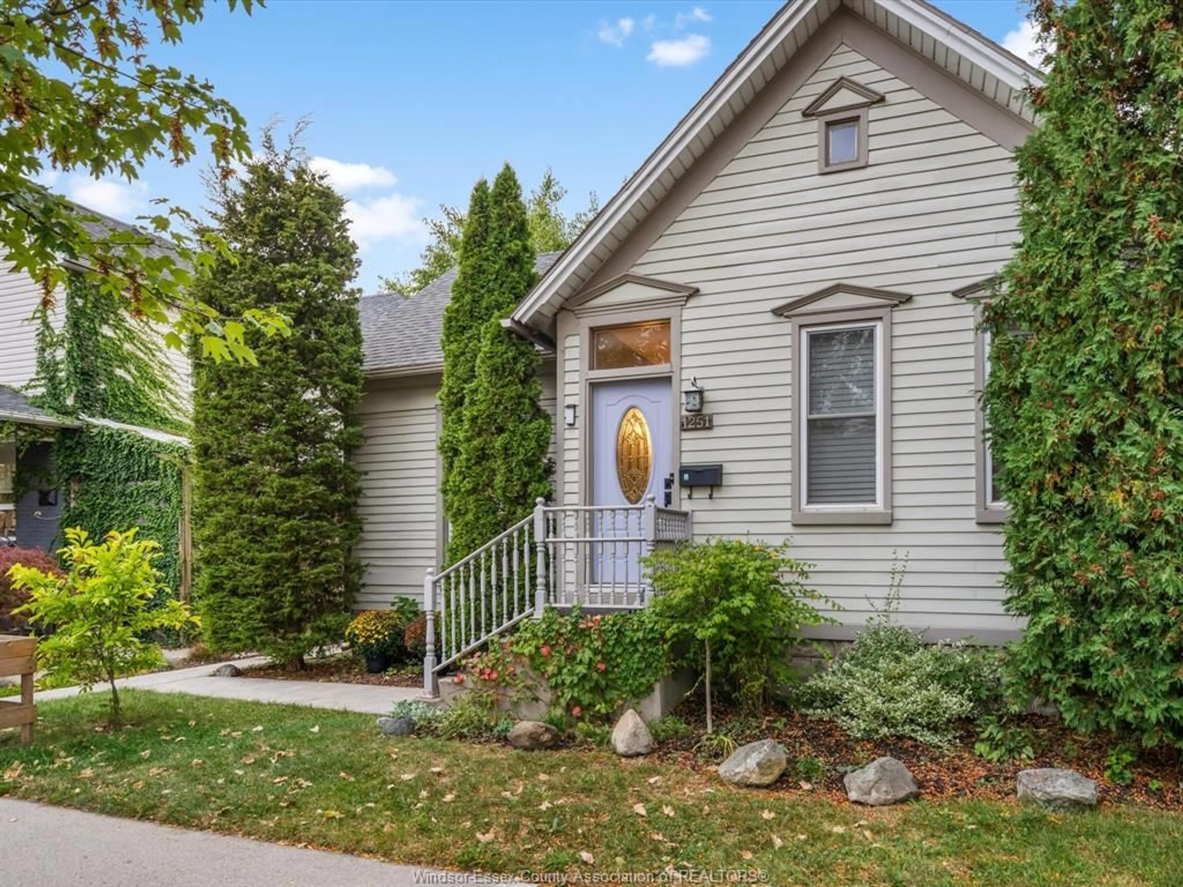 Unknown for 1251 MONMOUTH, Windsor Ontario N8Y 3M2