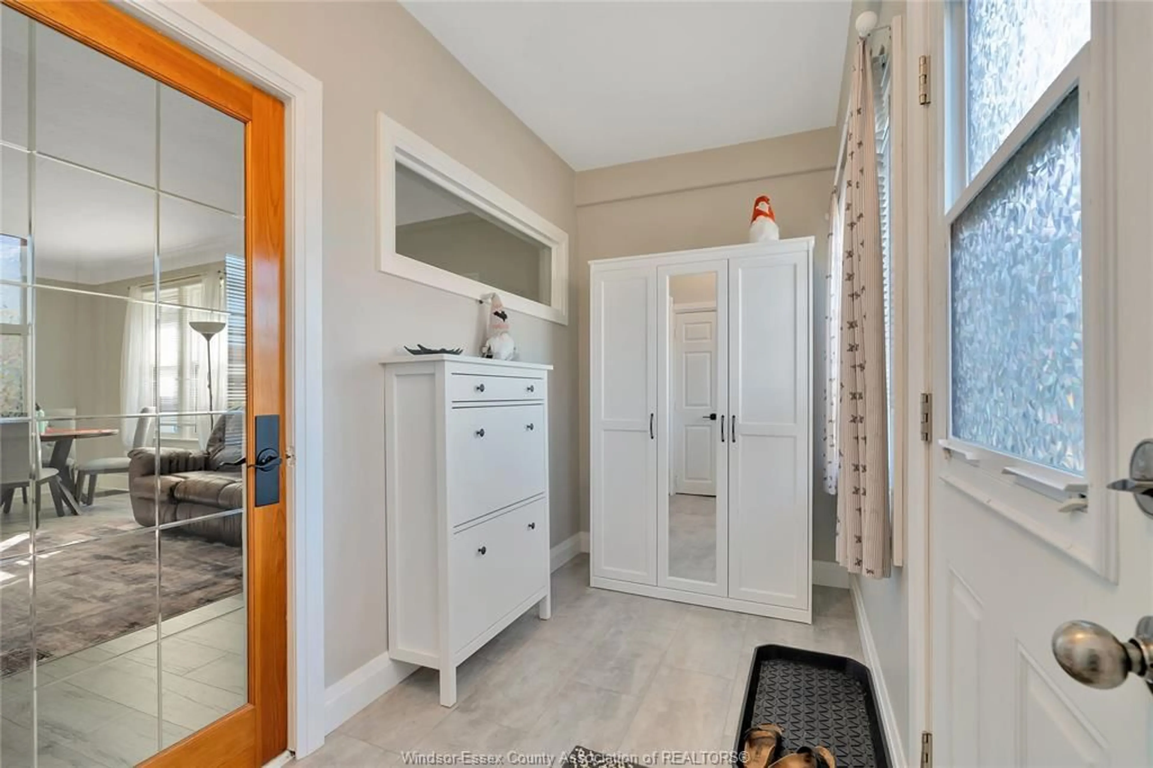 Unknown for 1386 LILLIAN, Windsor Ontario N8X 4A5