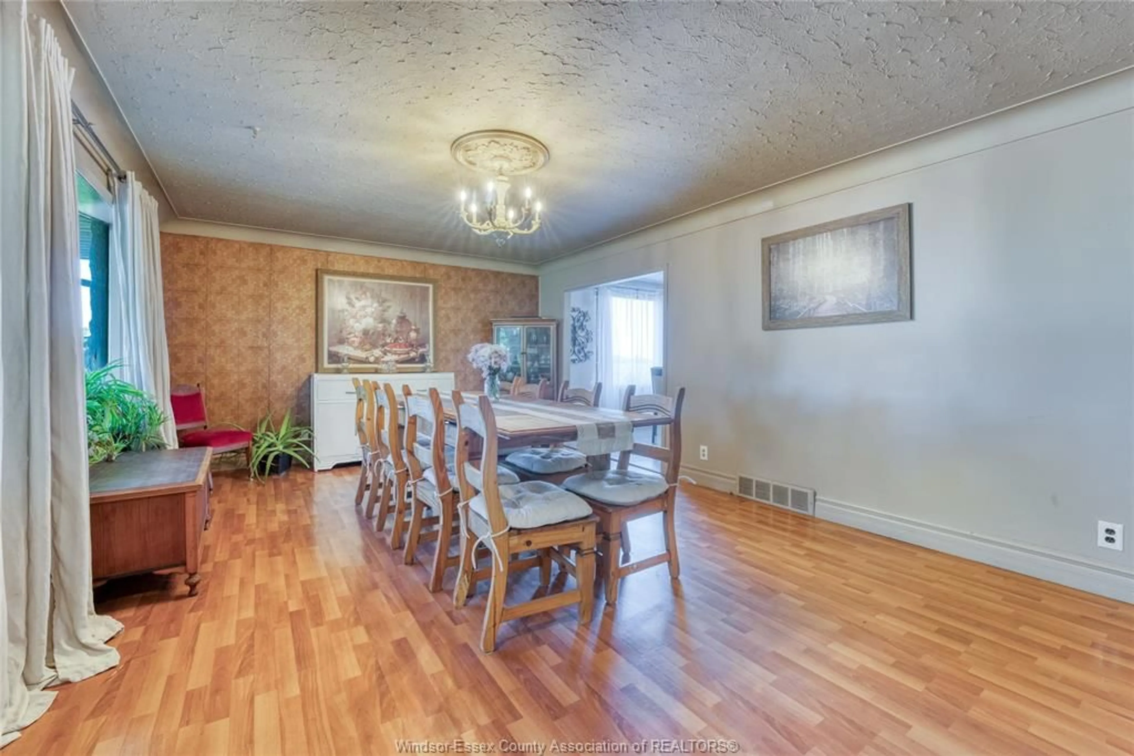 Dining room, wood/laminate floor for 4774 8TH CONCESSION RR3, Windsor Ontario N0R 1K0