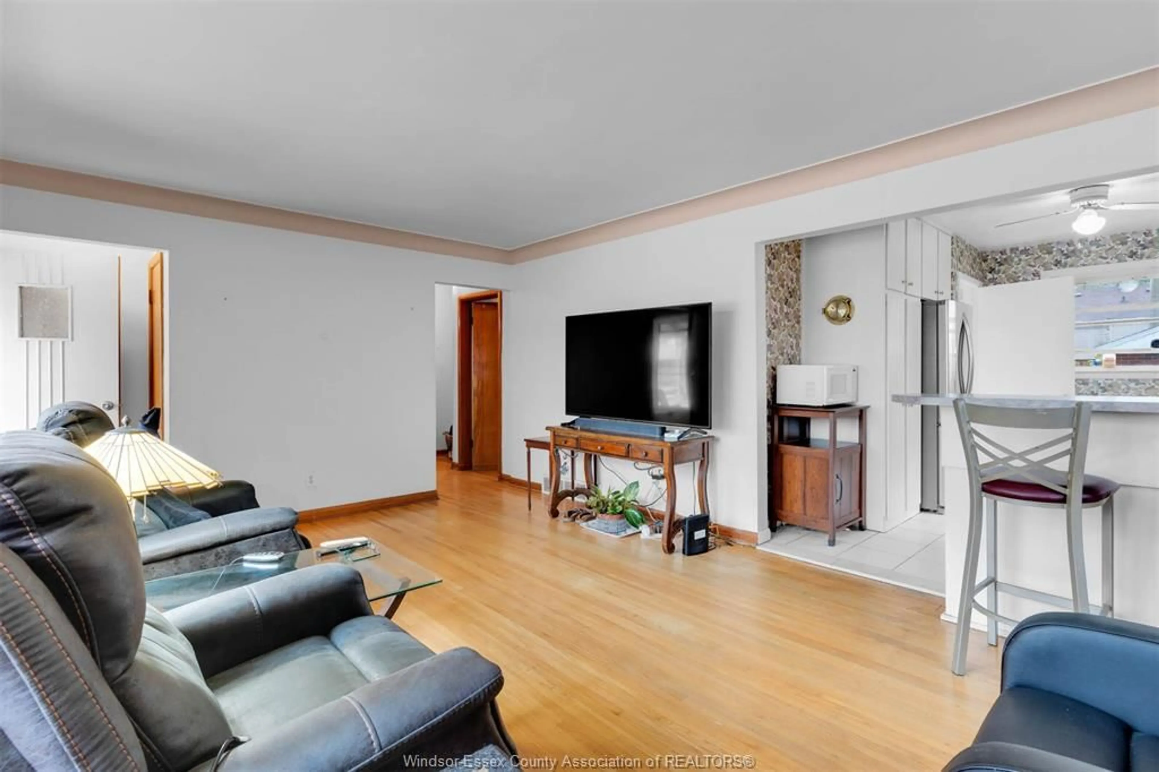 Living room with furniture, unknown for 1358 JOSEPHINE Ave, Windsor Ontario N9B 2L9