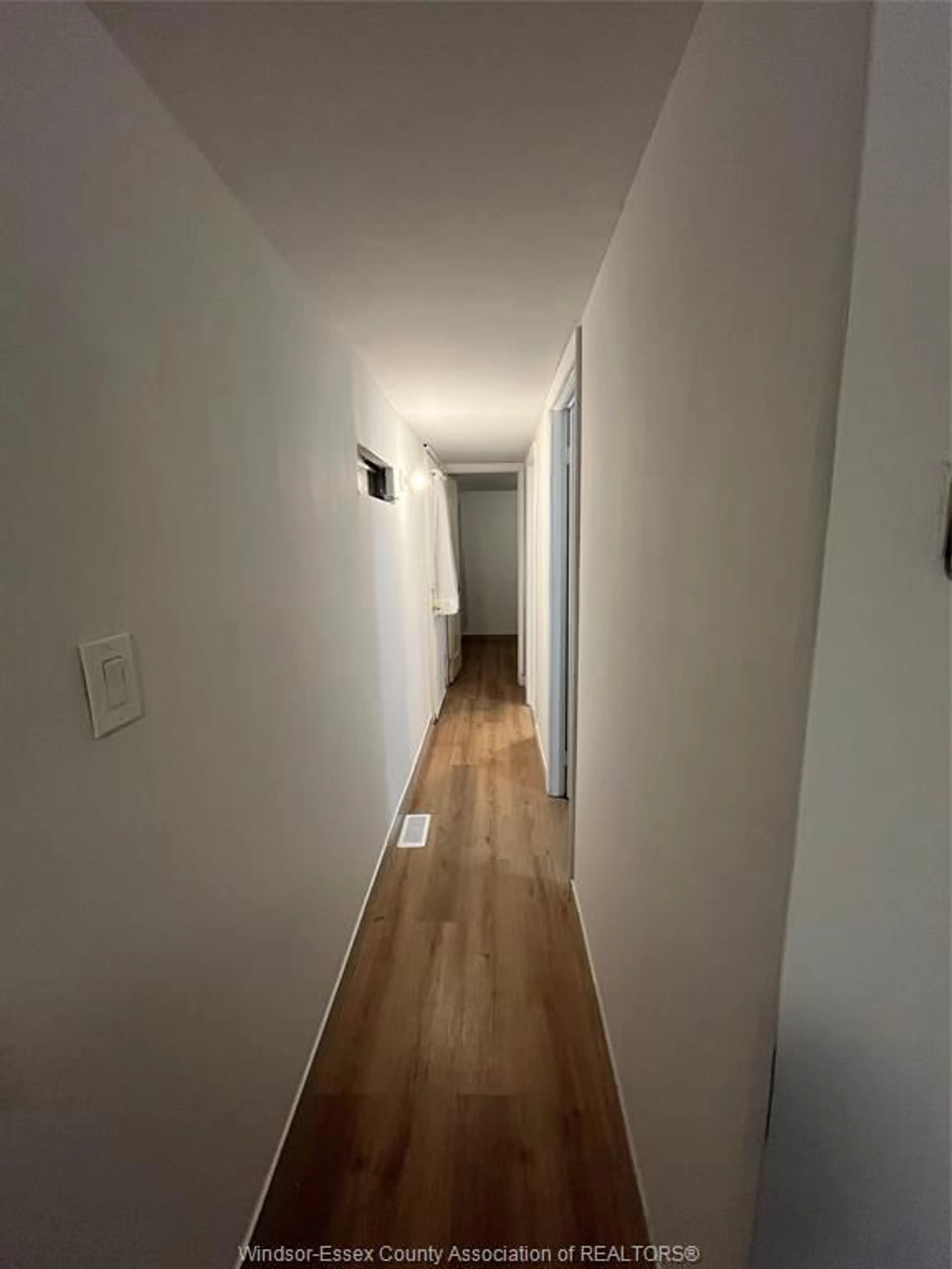 A pic of a room for 9 BONITA, Windsor Ontario N8W 2B4