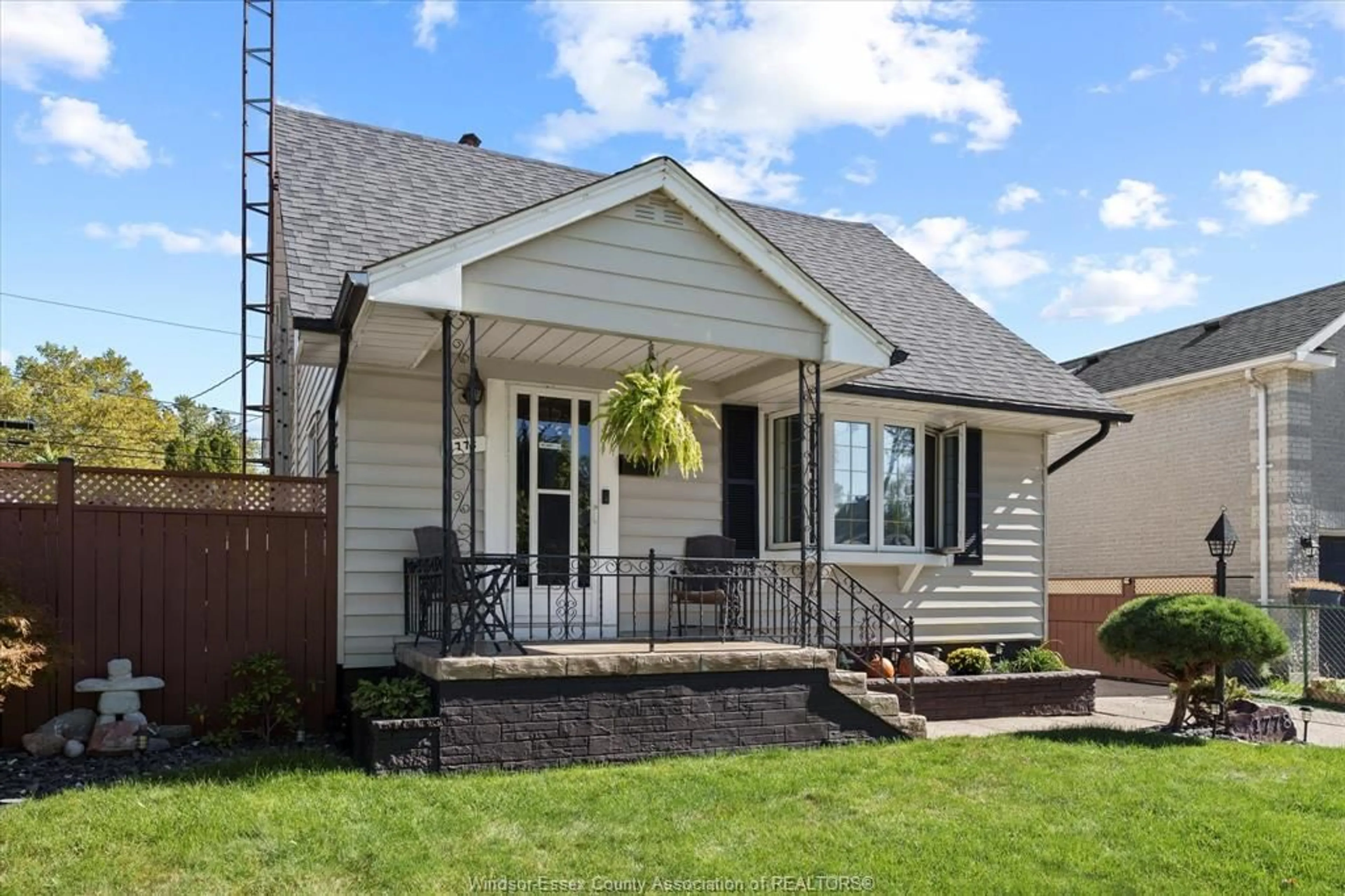 Home with vinyl exterior material, street for 1778 ARTHUR Rd, Windsor Ontario N8Y 3Z5