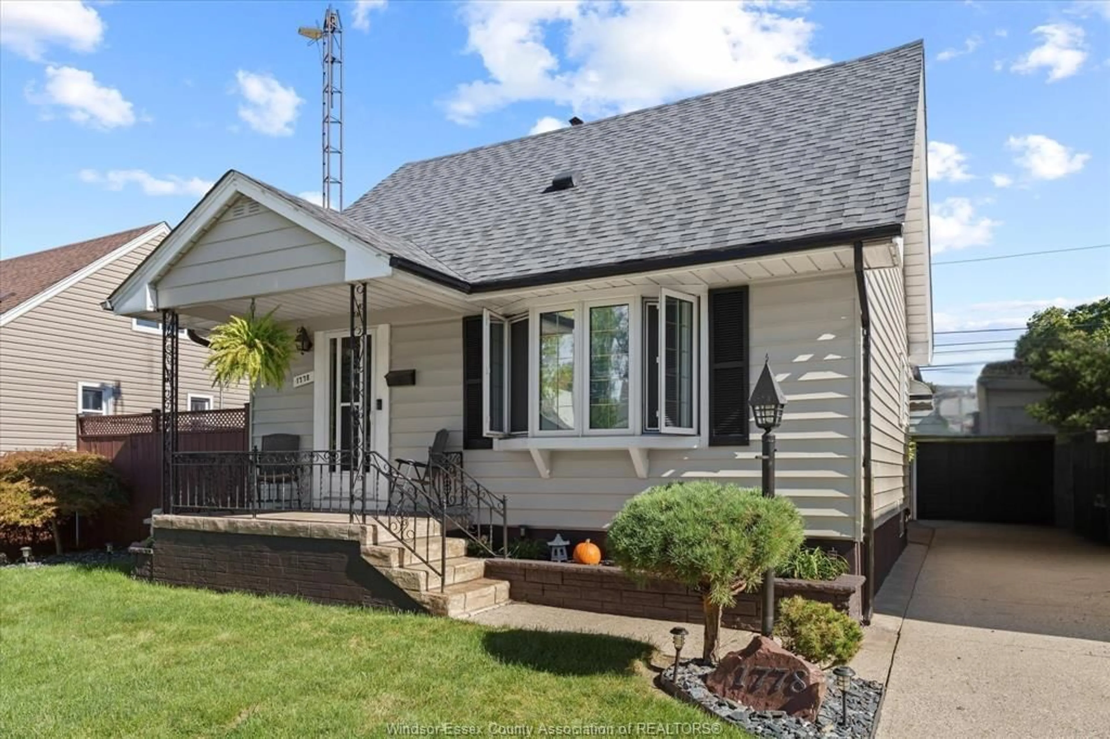 Home with vinyl exterior material, street for 1778 ARTHUR Rd, Windsor Ontario N8Y 3Z5