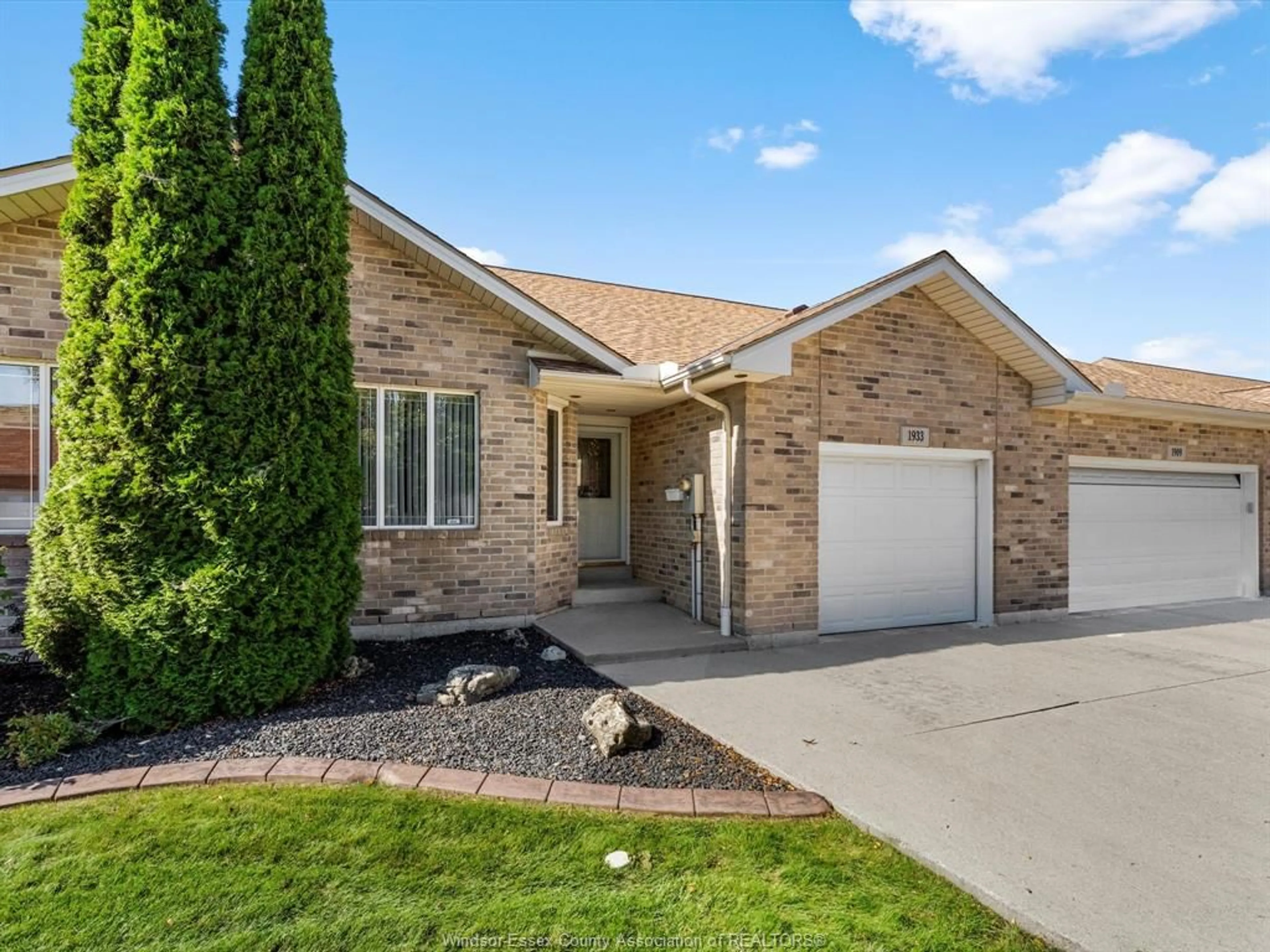Home with brick exterior material, street for 1933 Morningstar Ave, Windsor Ontario N8P 1W6