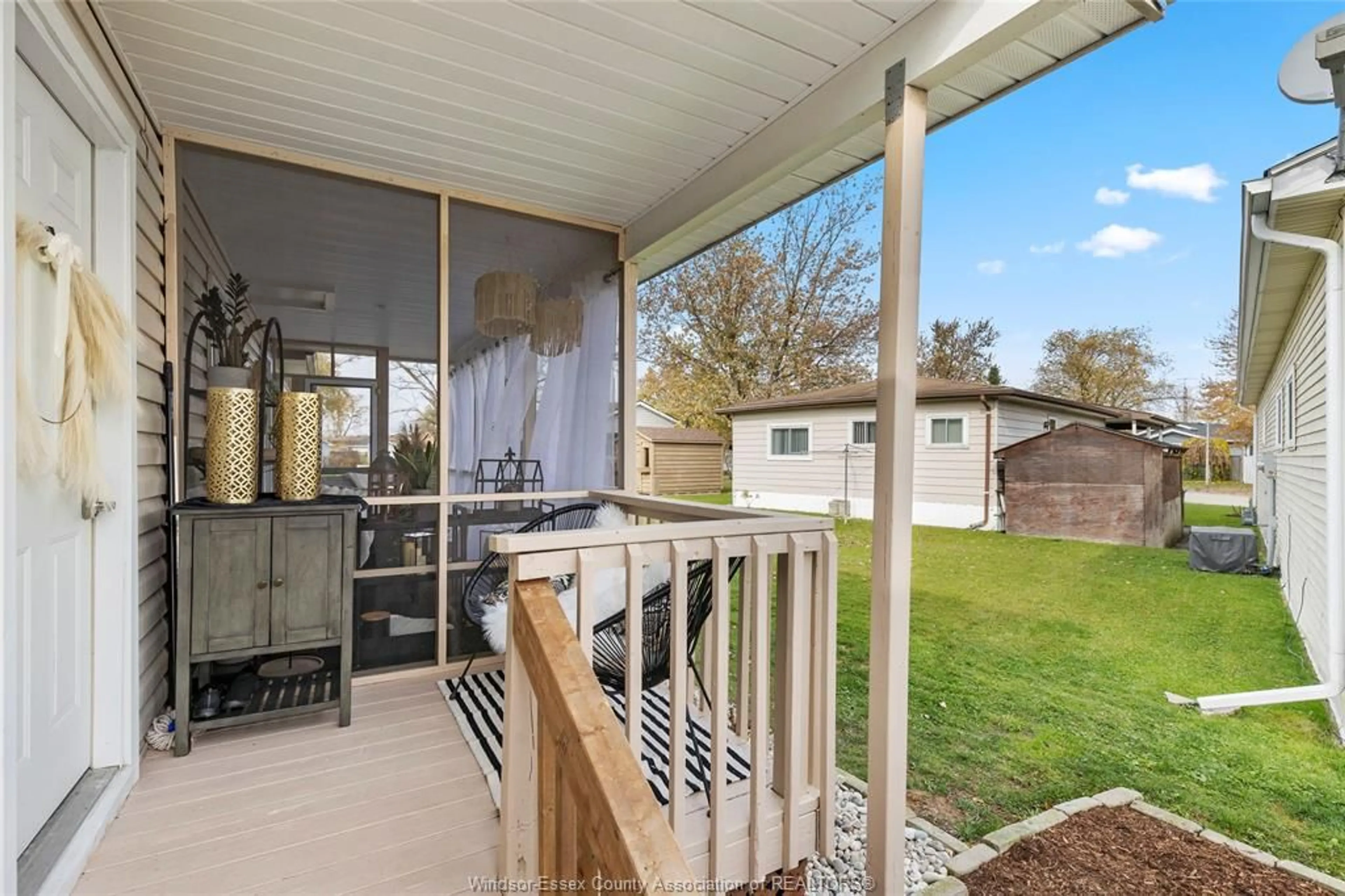Patio, unknown for 3 LILAC Crt, McGregor Ontario N0R 1J0