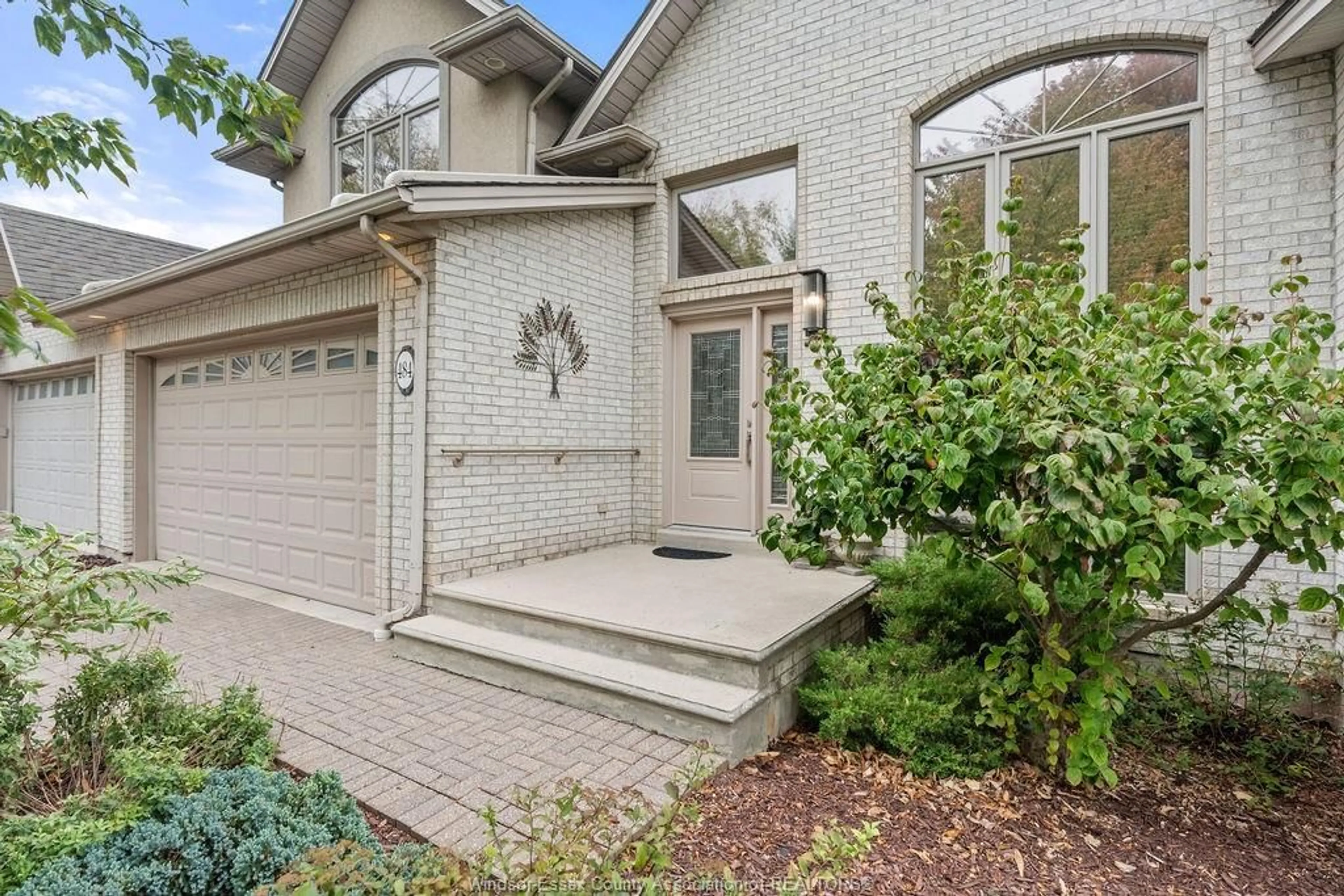Home with brick exterior material, street for 484 VANDERBILT Cres, Windsor Ontario N8P 1R5