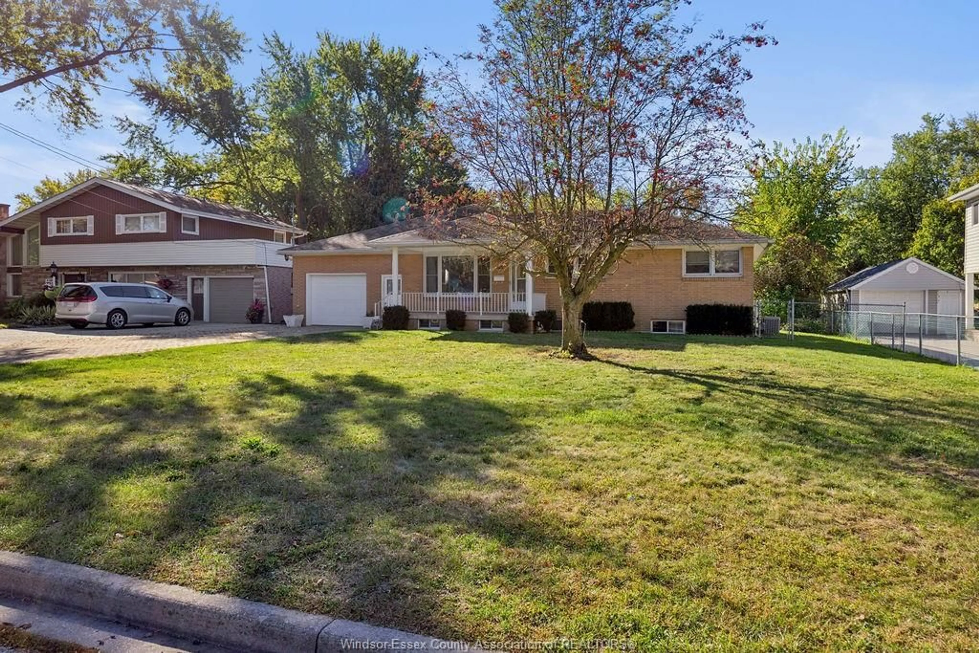 Unknown for 651 MORAND St, Windsor Ontario N9G 1J1