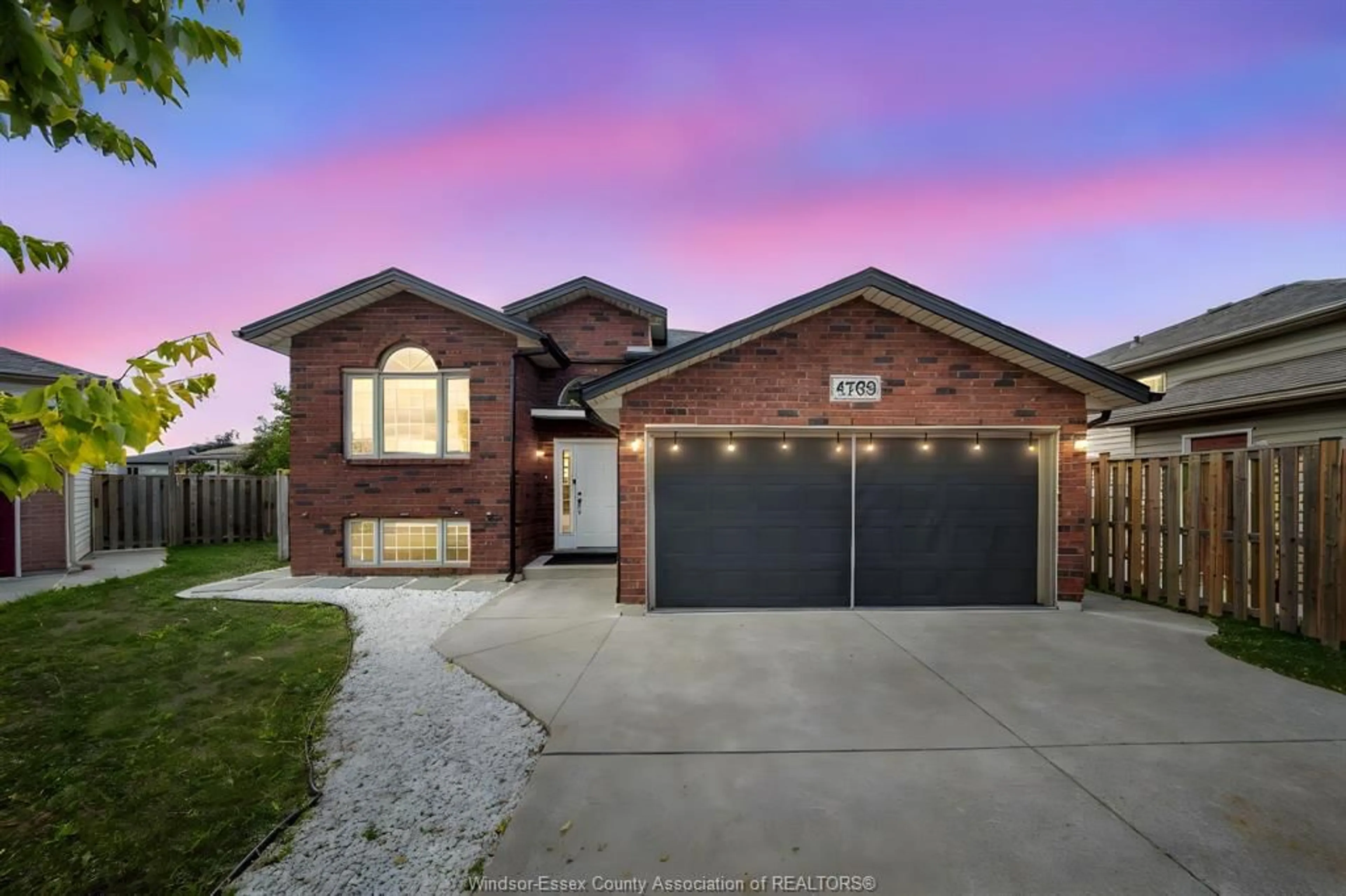 Home with brick exterior material, street for 4769 JULIET Cres, Windsor Ontario N9G 3A7