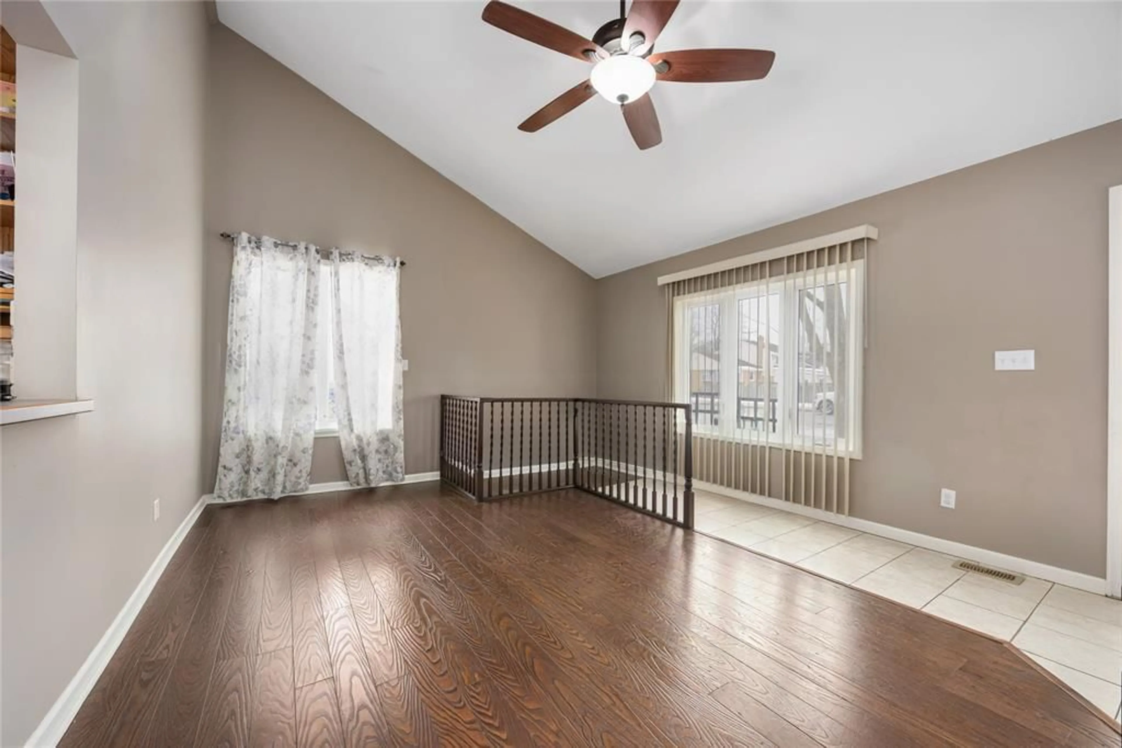 A pic of a room for 456 Murray St, St Clair Ontario N0N 1G0