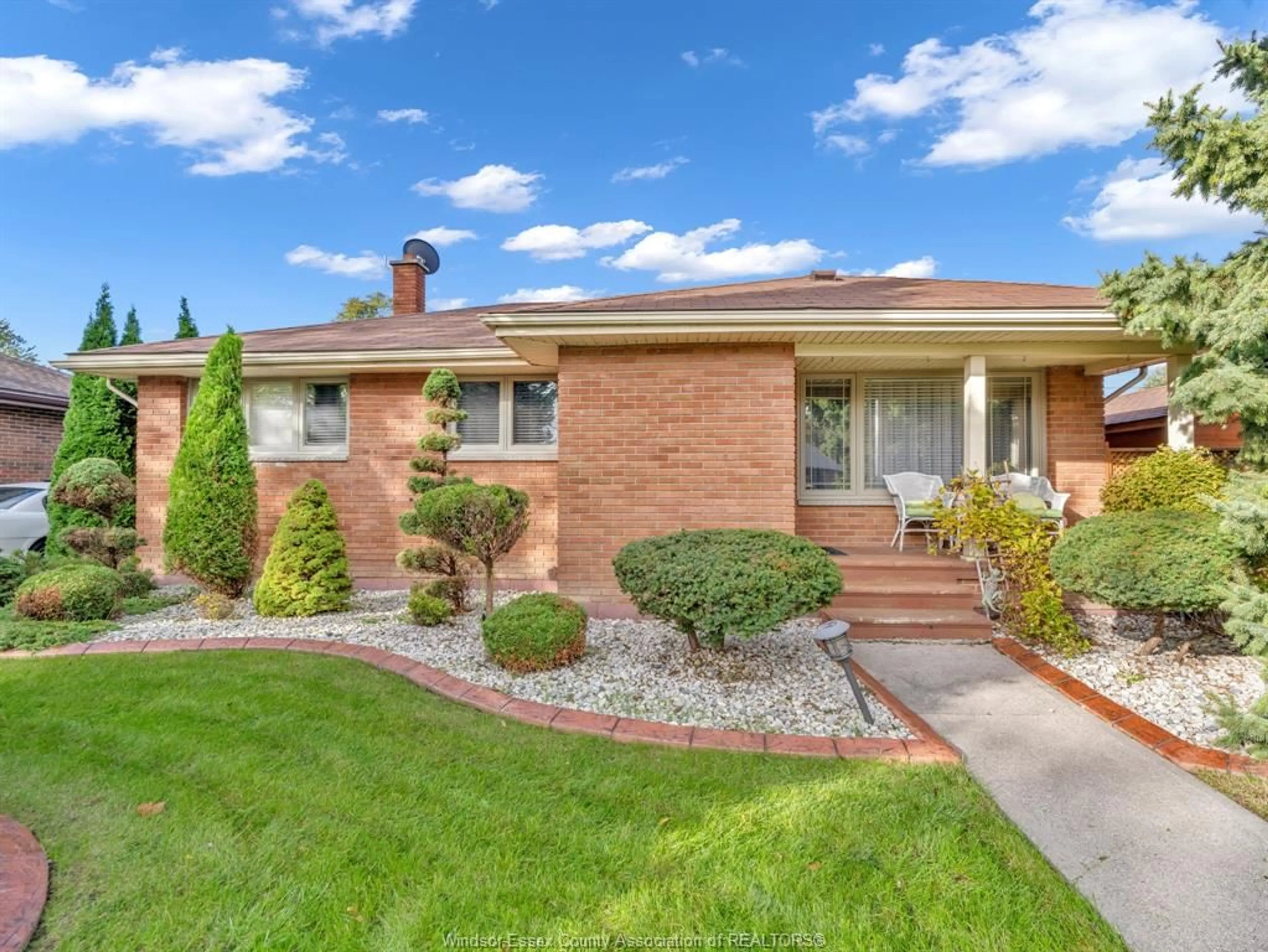 Home with brick exterior material, street for 1007 RIVERDALE Ave, Windsor Ontario N8S 4C5