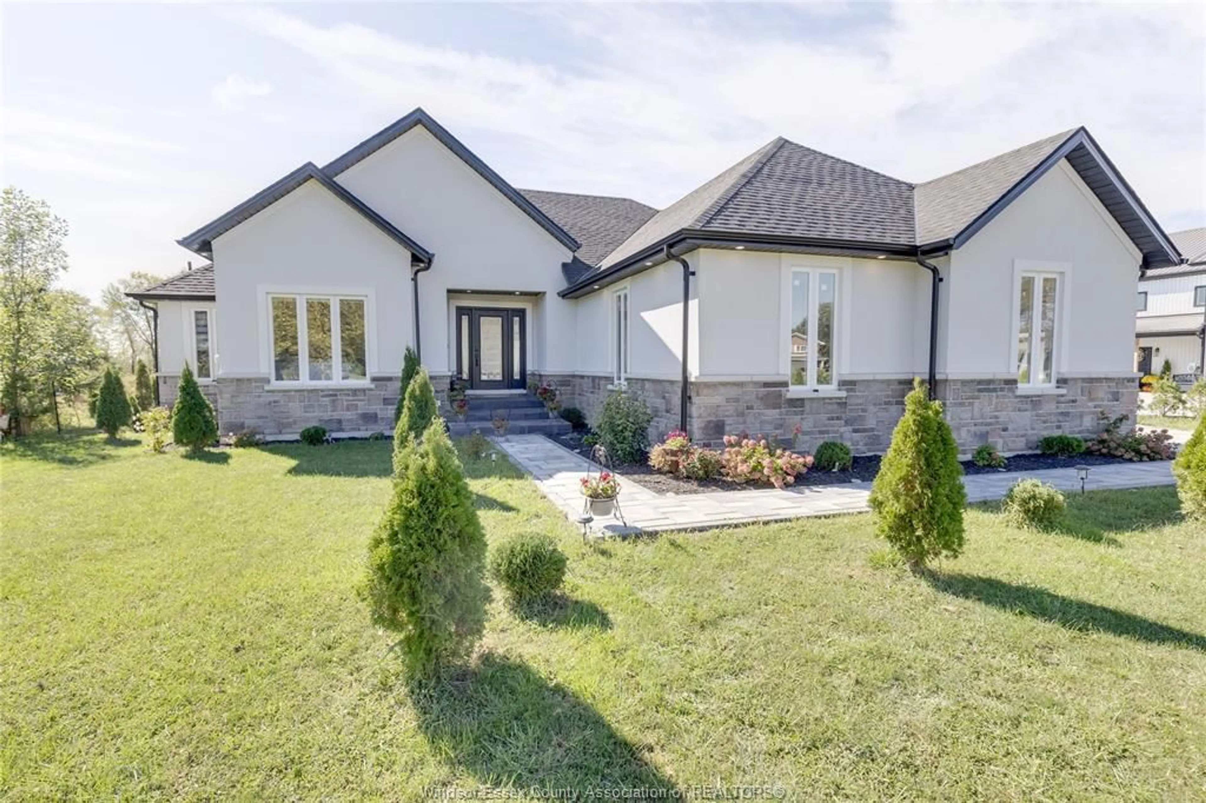 Home with brick exterior material, street for 225 ERIE St, Merlin Ontario N0P 1W0