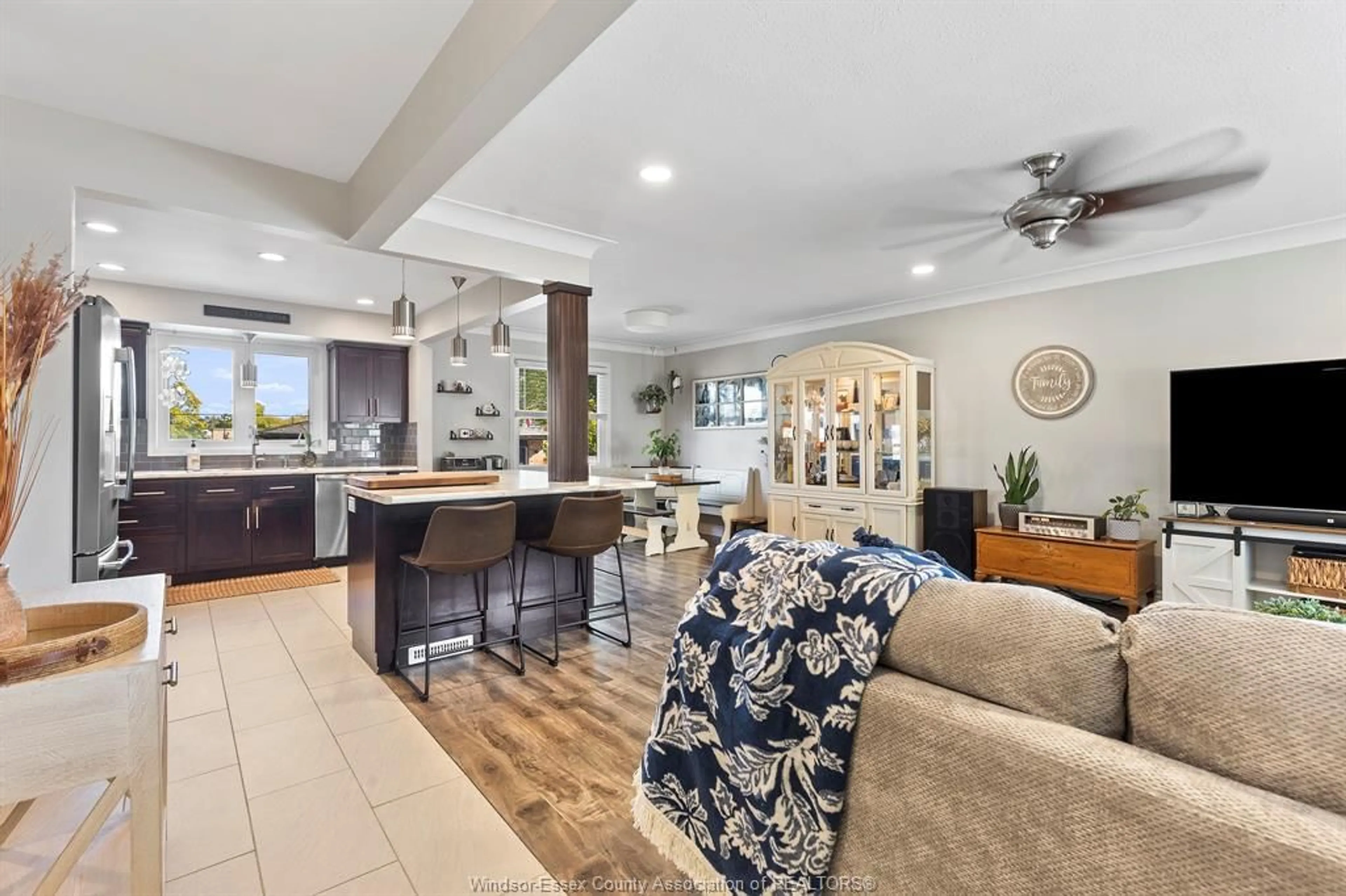 Open concept kitchen, ceramic/tile floor for 41 ADAMS Lane, LaSalle Ontario N9J 1R3