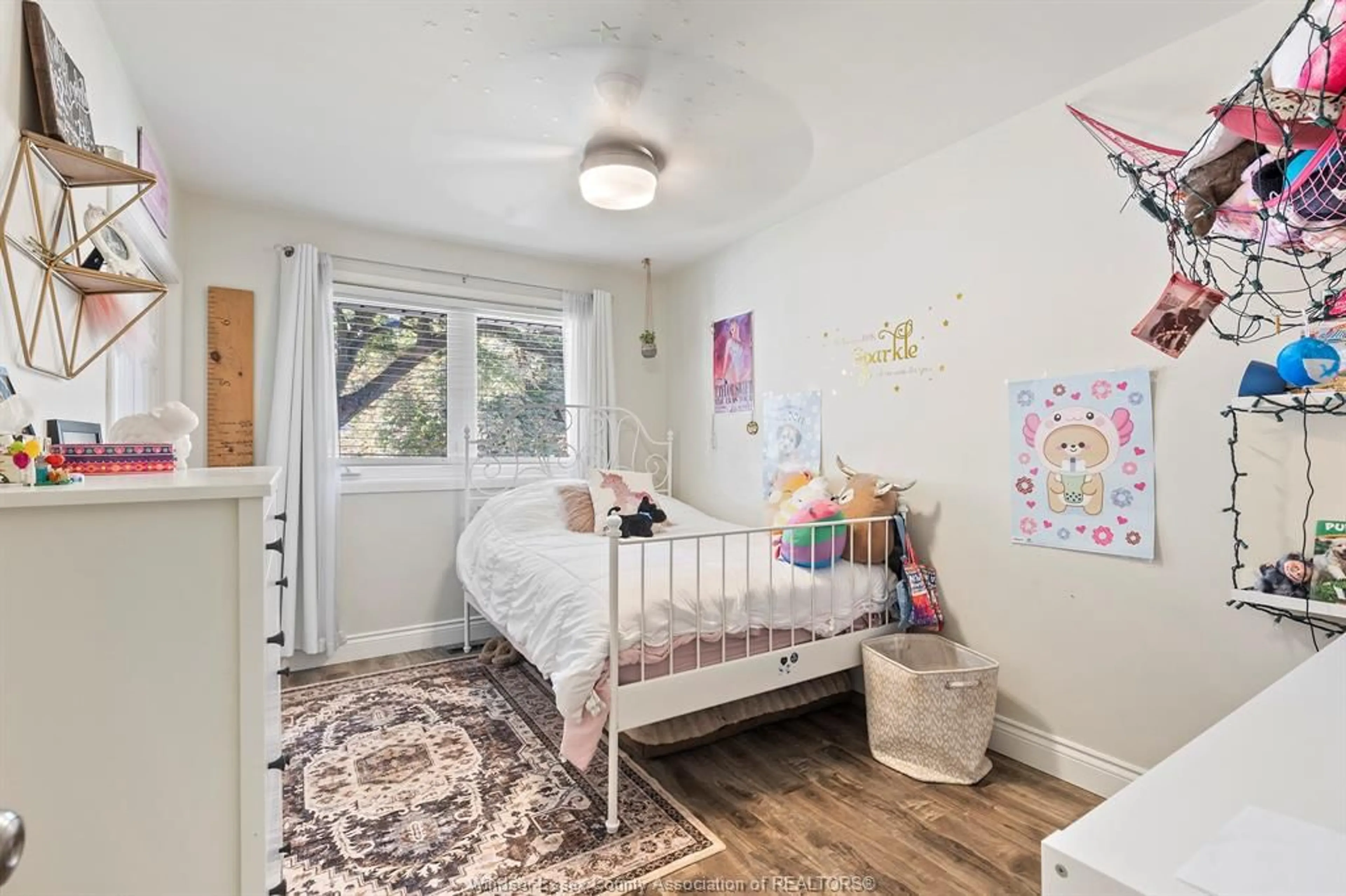 Bedroom with bed, unknown for 41 ADAMS Lane, LaSalle Ontario N9J 1R3